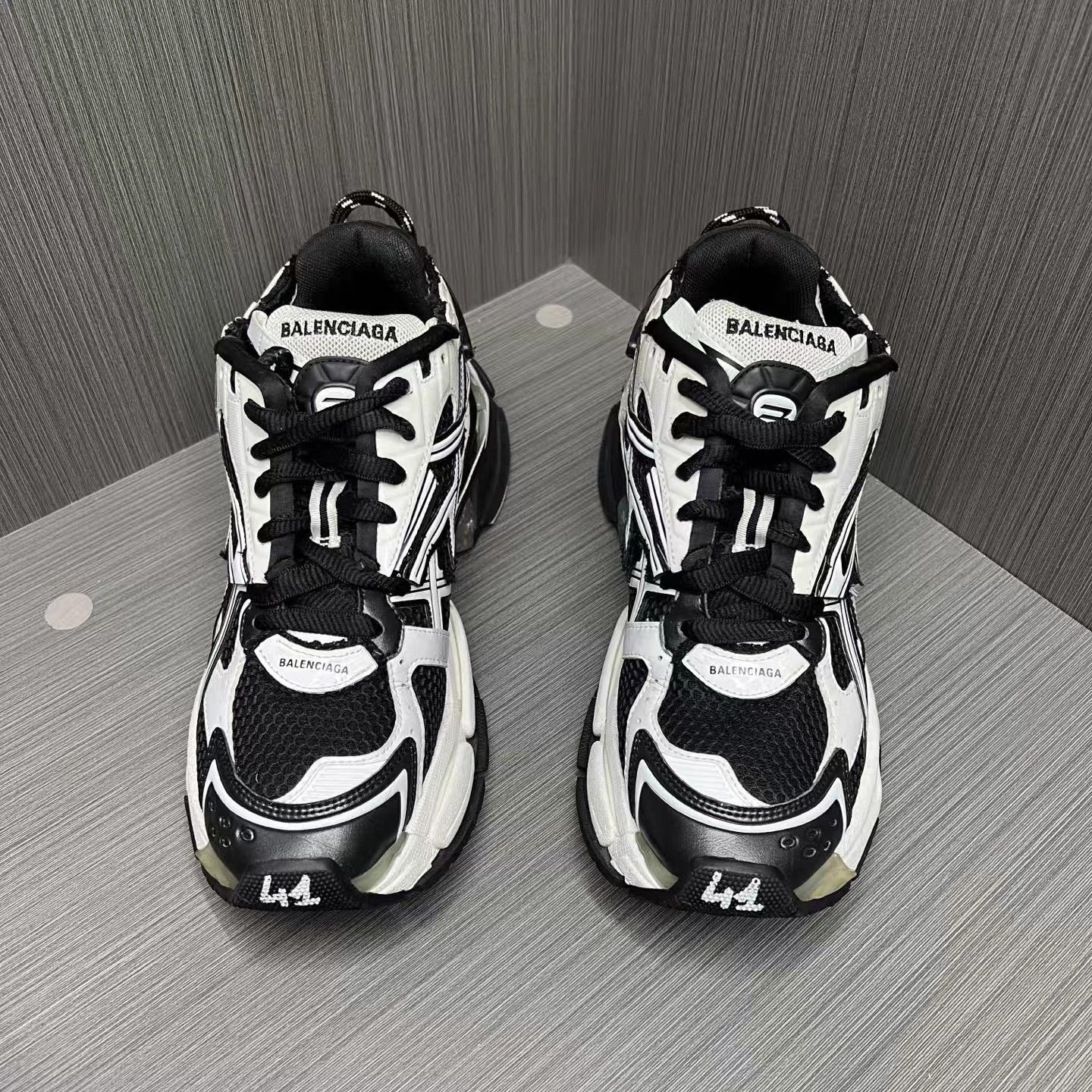 Balenciaga Black Athletic Running Sneakers Size 8 Size US 8 / EU 41 - 3 Thumbnail