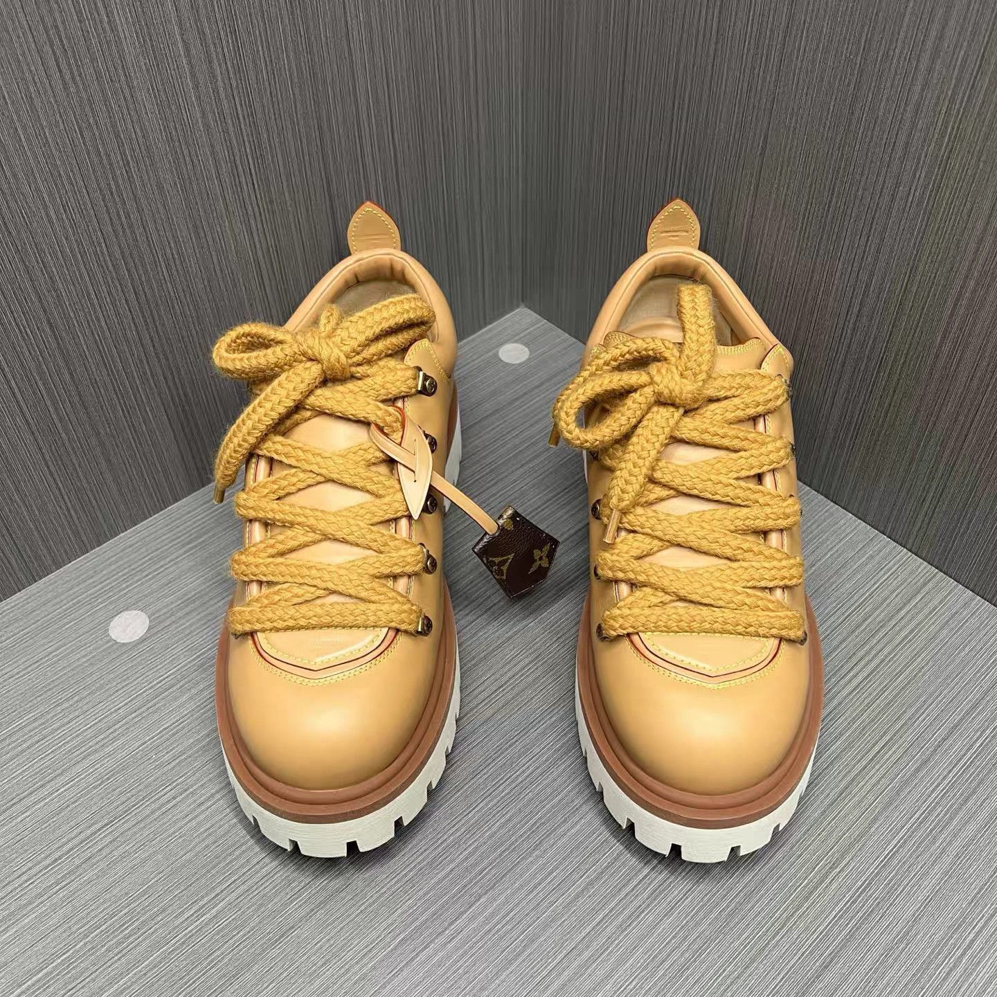 Louis Vuitton Brown Leather Lace-Up Boots Size 9 Size US 9 / EU 42 - 2 Thumbnail