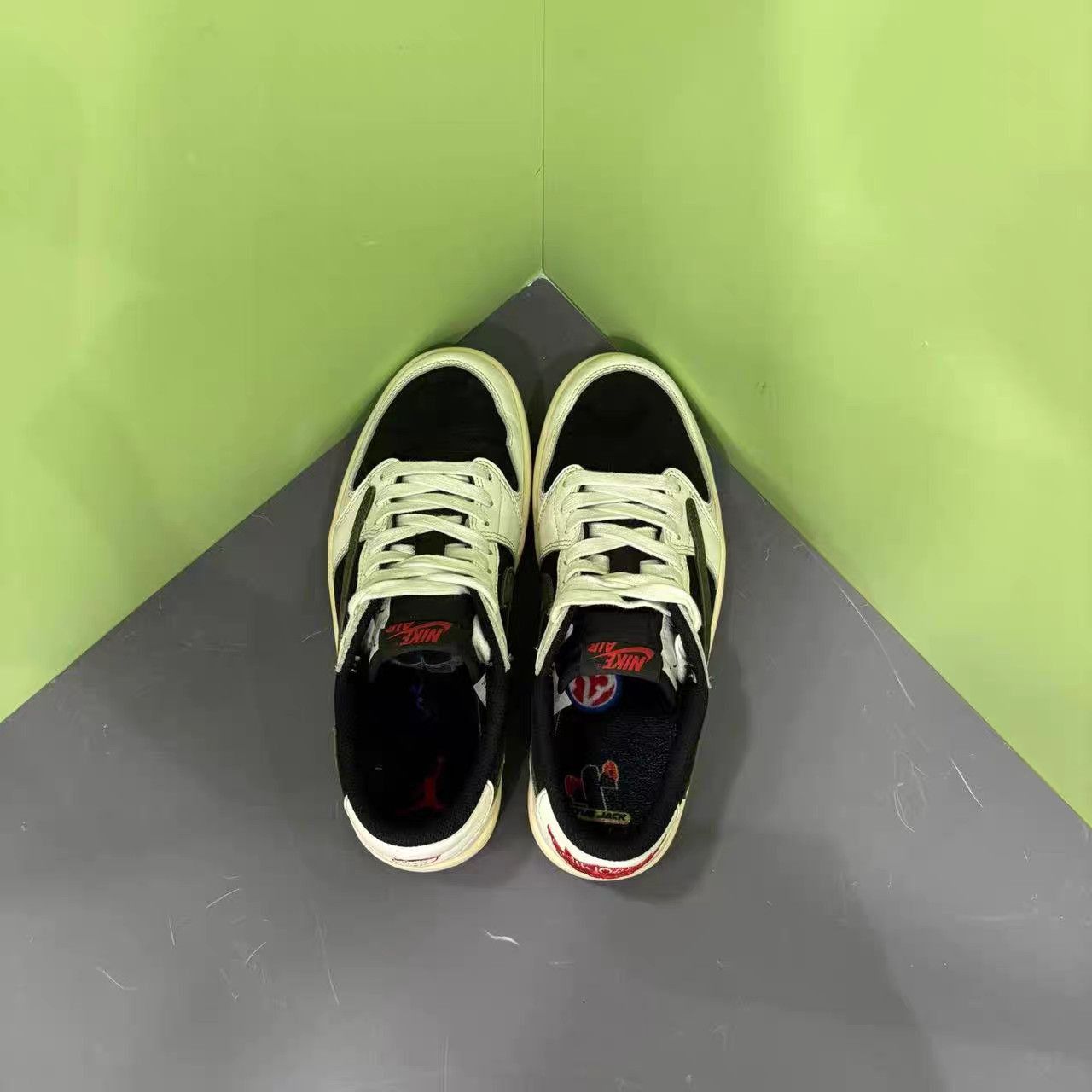 Jordan Brand Black Low-Top Sneakers Size 7 Size US 7 / EU 40 - 5 Thumbnail
