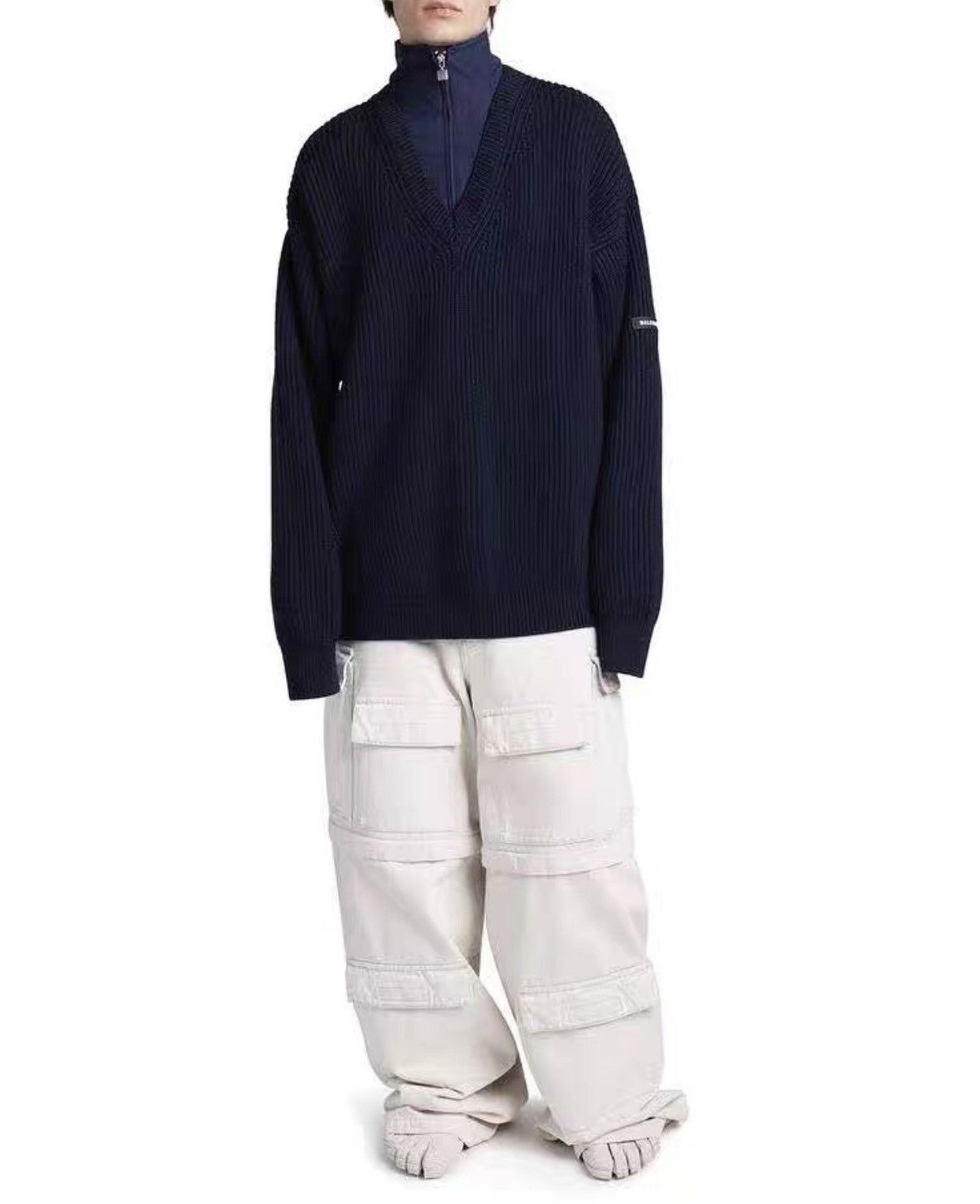 Balenciaga Blue V-Neck Long Sleeve Sweater Size US S / EU 44-46 / 1 - 8 Thumbnail