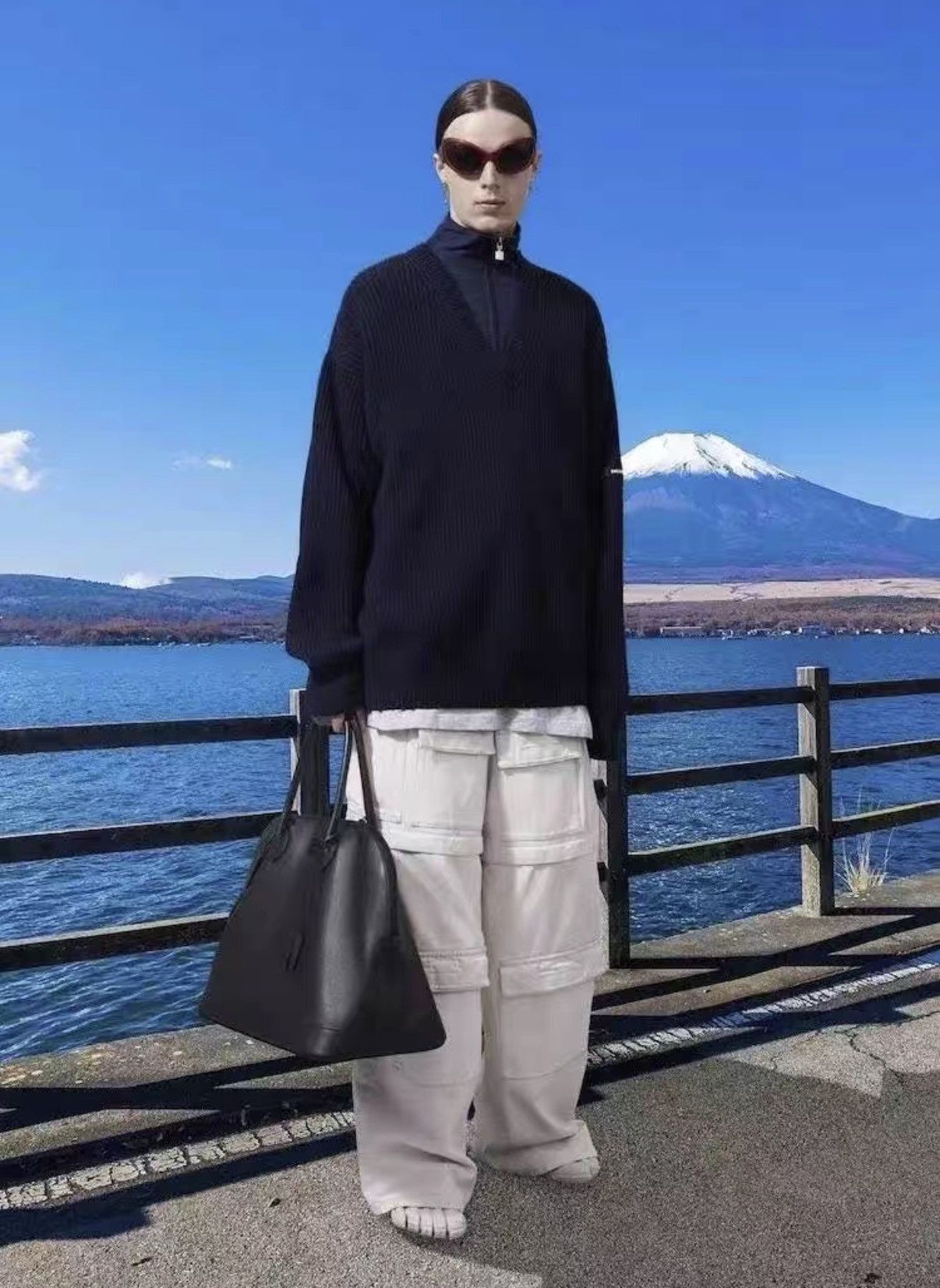 Balenciaga Blue V-Neck Long Sleeve Sweater Size US S / EU 44-46 / 1 - 7 Thumbnail