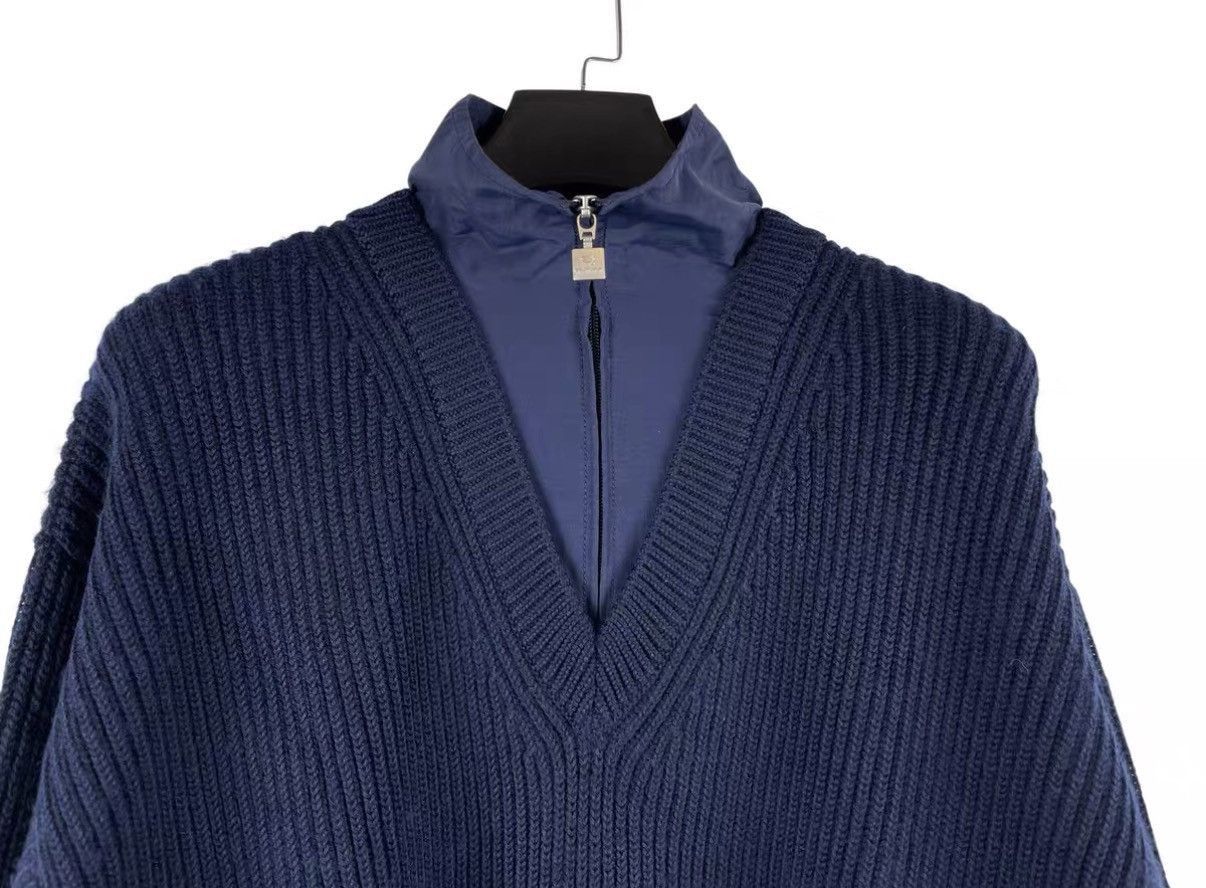 Balenciaga Blue V-Neck Long Sleeve Sweater Size US S / EU 44-46 / 1 - 3 Thumbnail