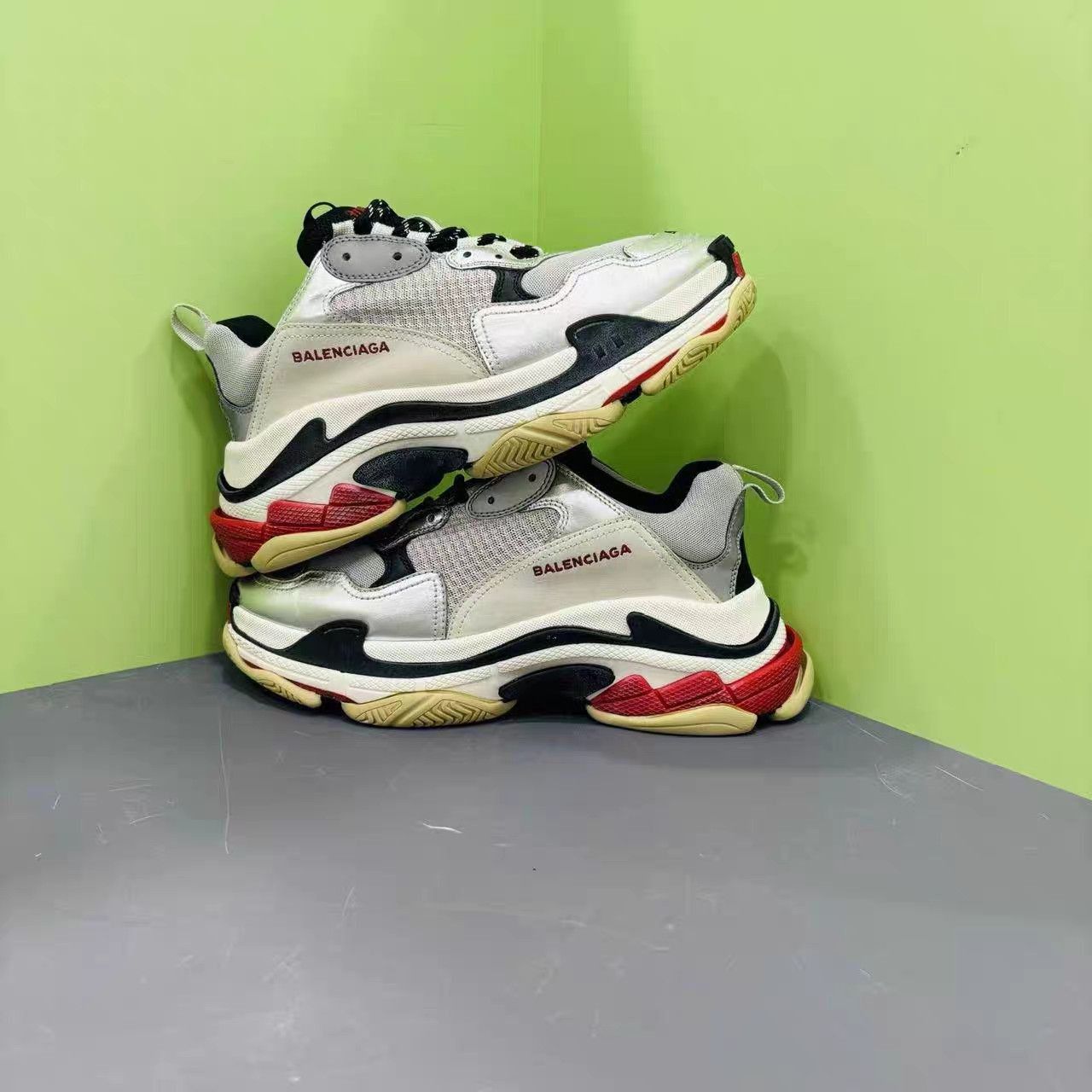 Balenciaga Silver High-Top Sneakers Size 9 Size US 9 / EU 42 - 4 Thumbnail