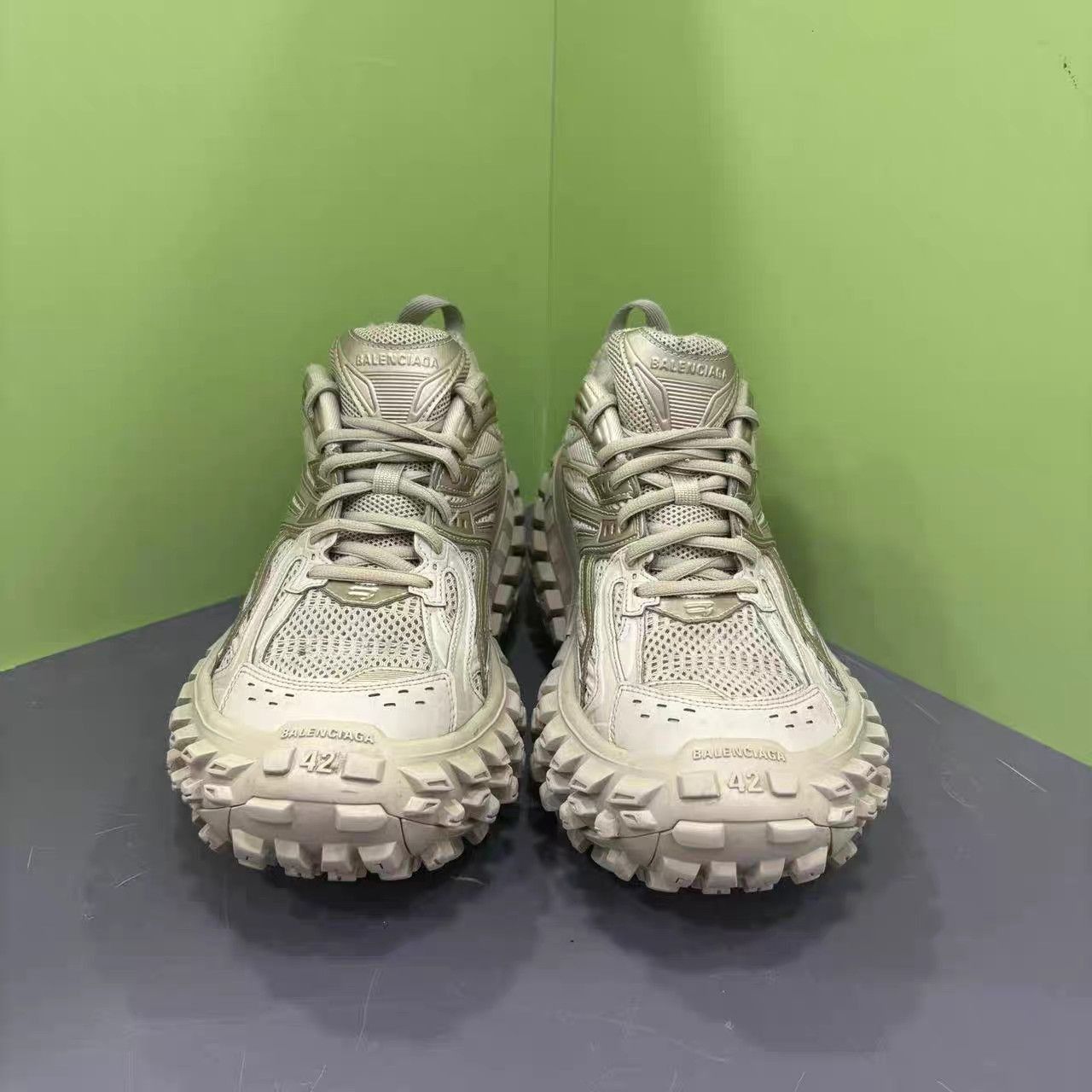 Balenciaga Chunky Brown Low-Top Sneakers Size 9 Size US 9 / EU 42 - 4 Thumbnail