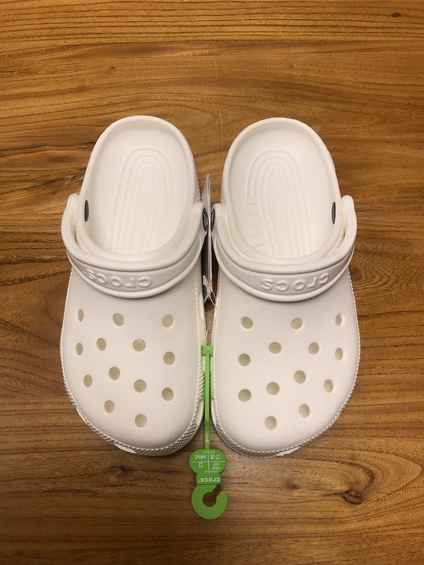 Crocs Crocs Classic Clog White 37-38 Size US 7 / IT 37 - 2 Thumbnail