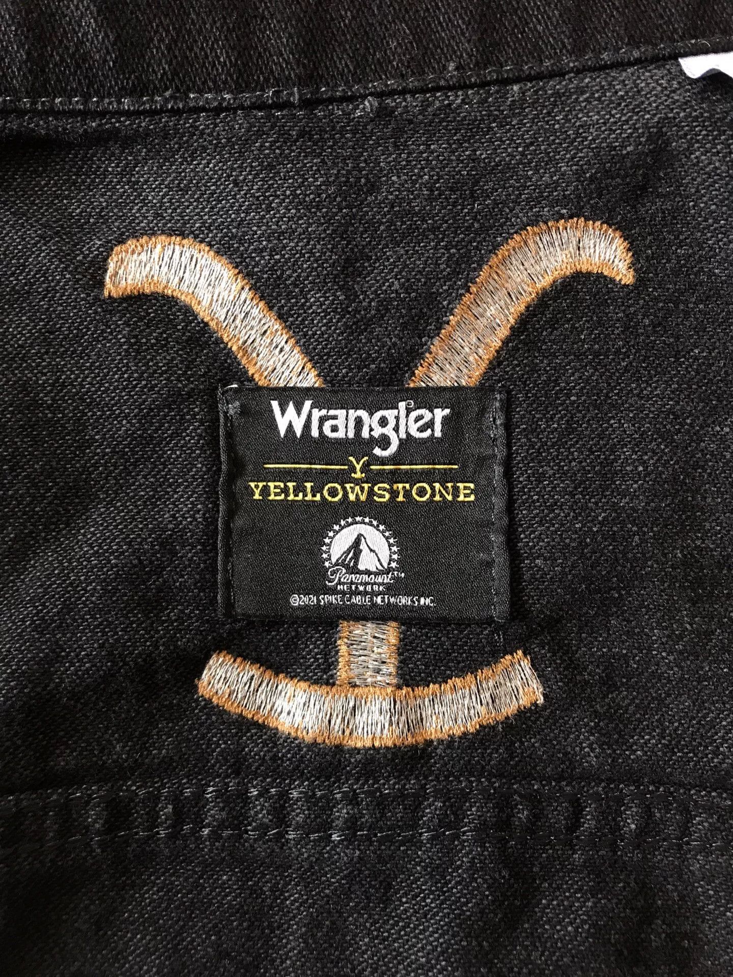 Wrangler Wrangler x Yellowstone Western Denim Jacket Size US L / EU 52-54 / 3 - 7 Thumbnail