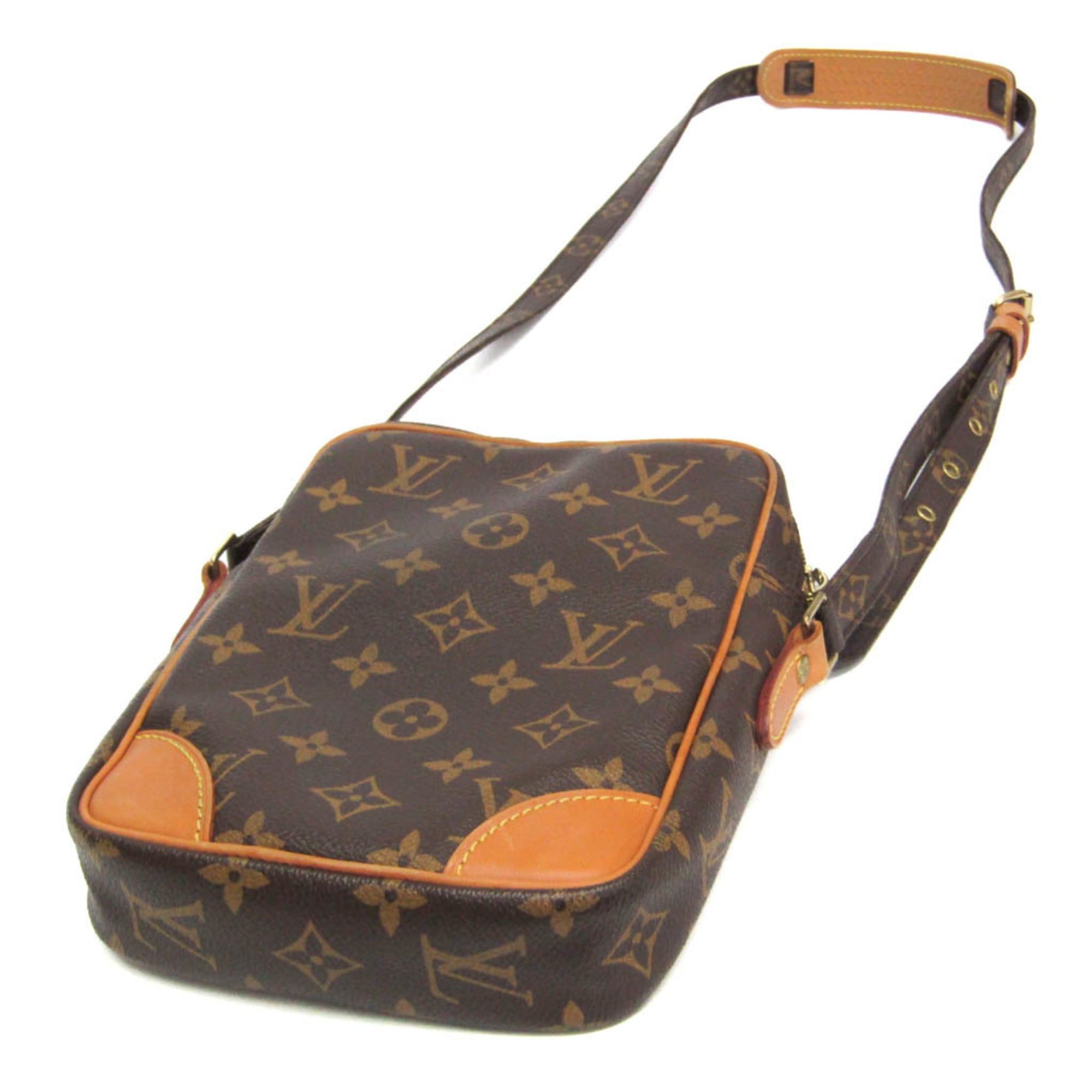 Louis Vuitton Louis Vuitton Monogram Danube M45266 Women's Shoulder Bag Monogram Size ONE SIZE - 2 Thumbnail