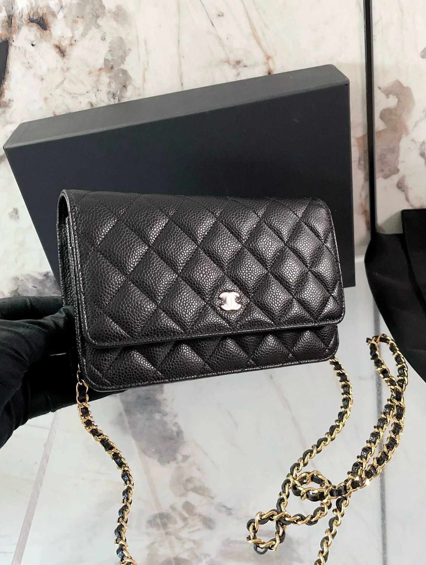 Chanel Pre-loved Bag Very good condition Size ONE SIZE - 6 Thumbnail