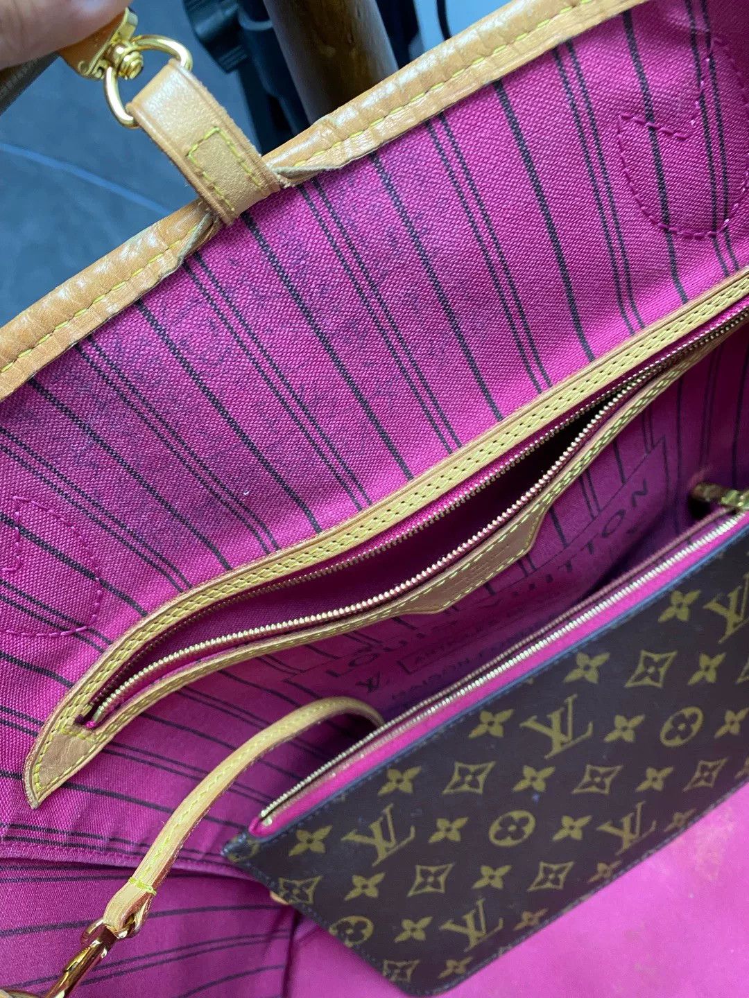 Louis Vuitton Pre-loved Bag Very good condition Size ONE SIZE - 5 Thumbnail