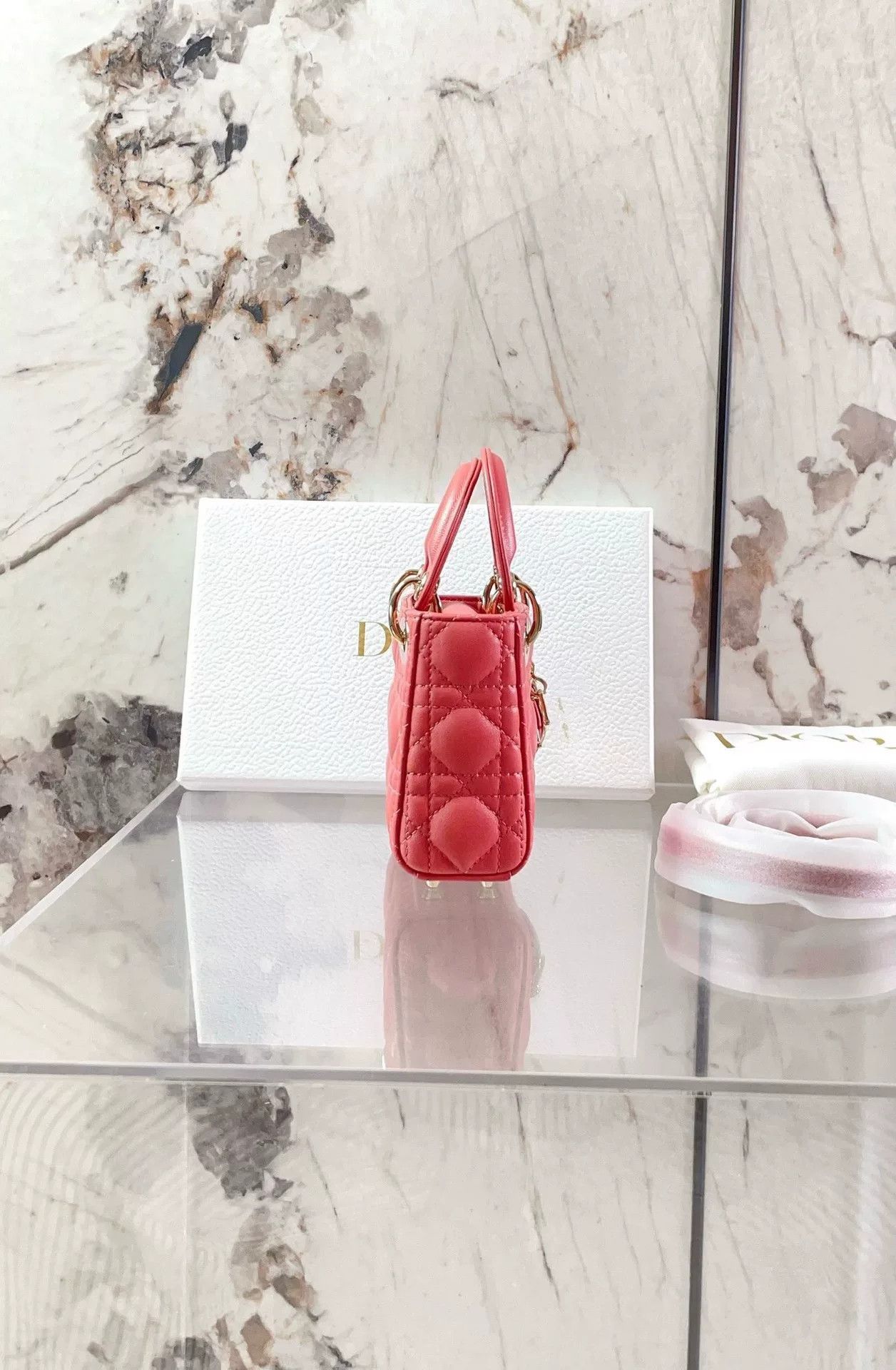 Dior Pre-loved Bag Very good condition Size ONE SIZE - 3 Thumbnail