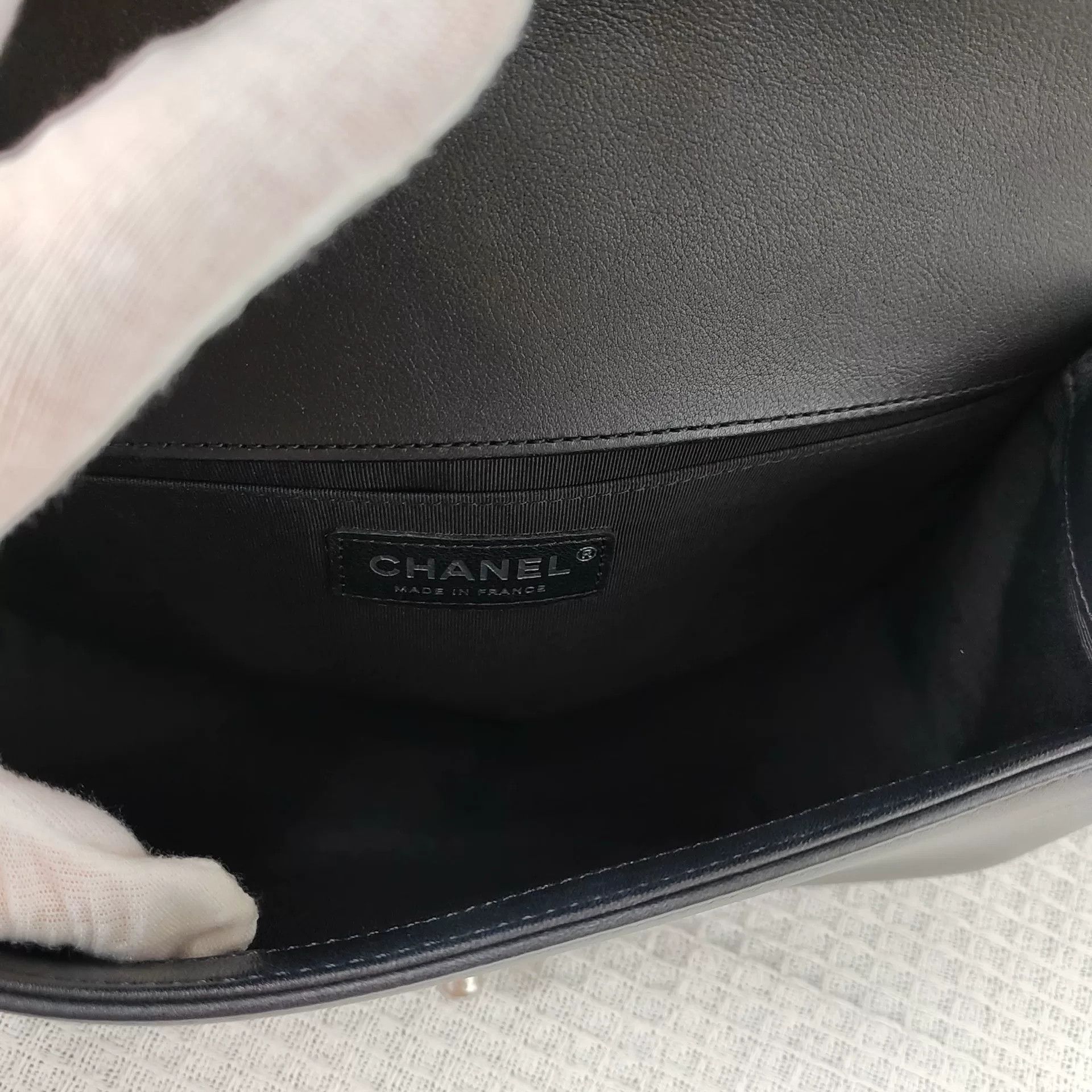 Chanel Pre-loved Bag Very good condition Size ONE SIZE - 7 Thumbnail