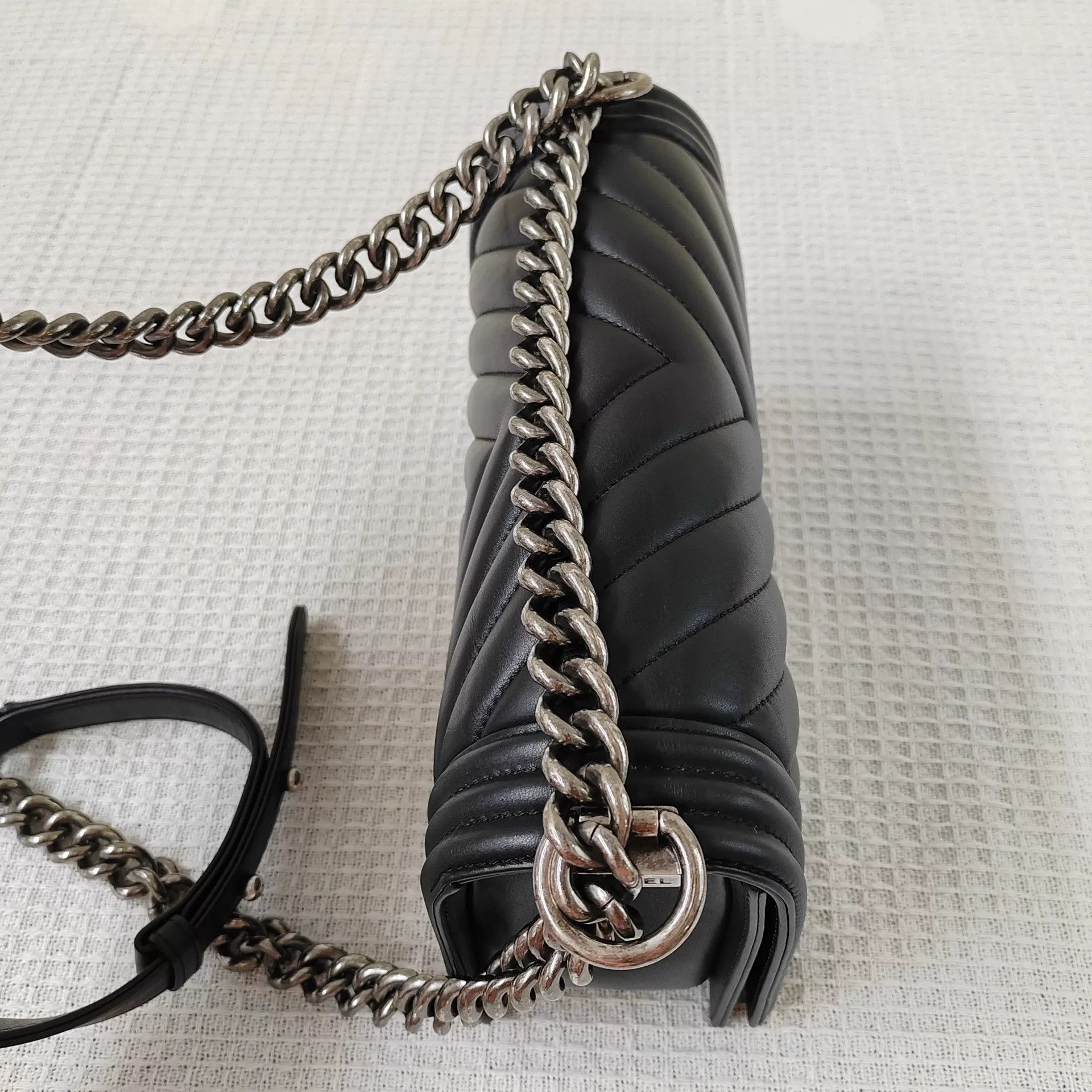 Chanel Pre-loved Bag Very good condition Size ONE SIZE - 2 Thumbnail
