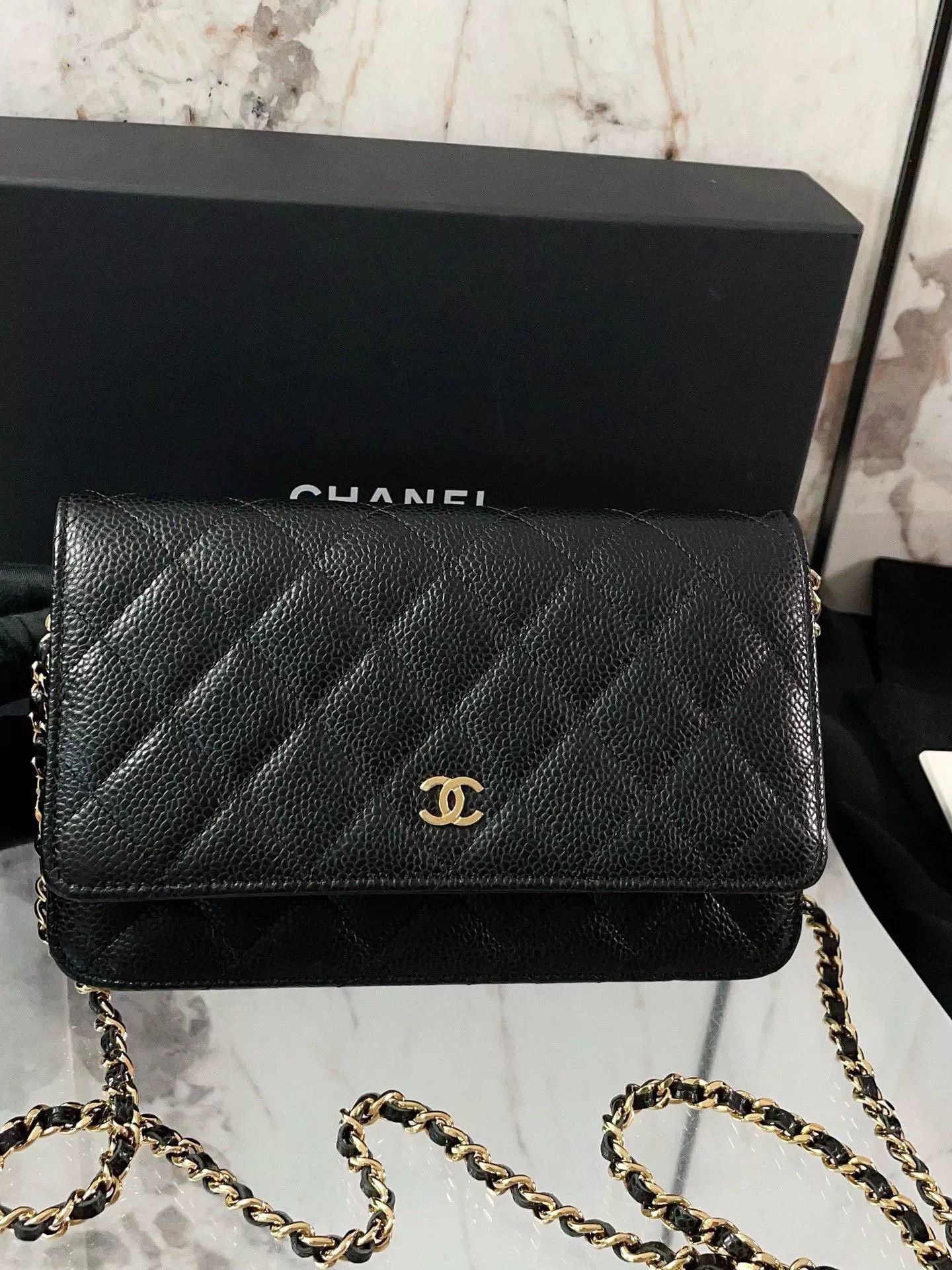 Chanel Pre-loved Bag Very good condition Size ONE SIZE - 7 Thumbnail