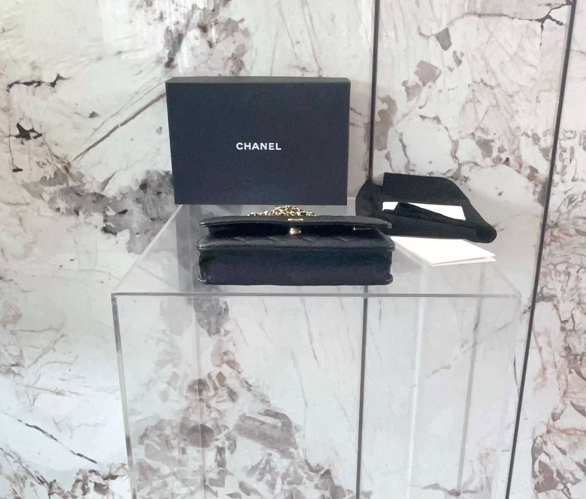 Chanel Pre-loved Bag Very good condition Size ONE SIZE - 4 Thumbnail