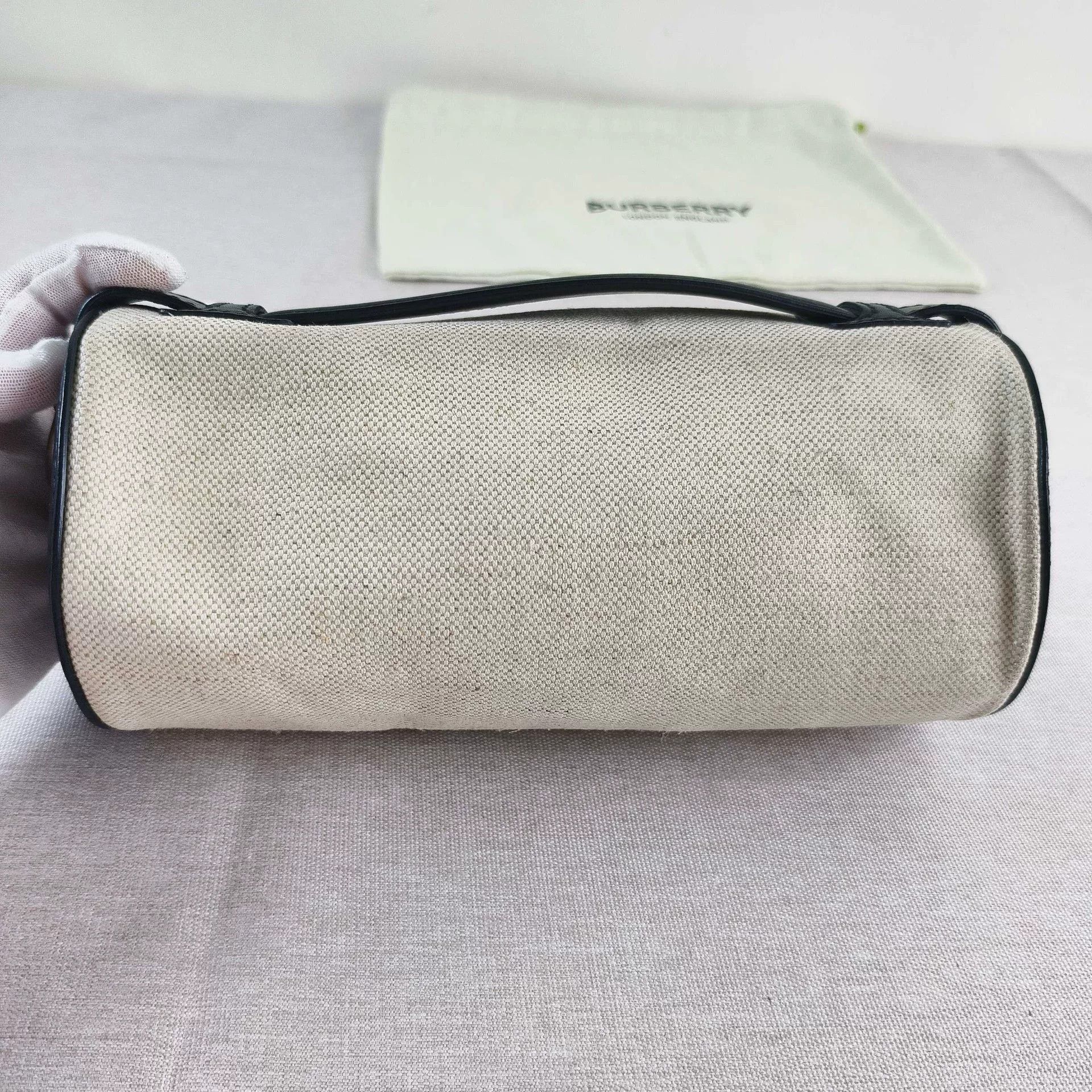 Burberry Pre-loved Bag Very good condition Size ONE SIZE - 5 Thumbnail