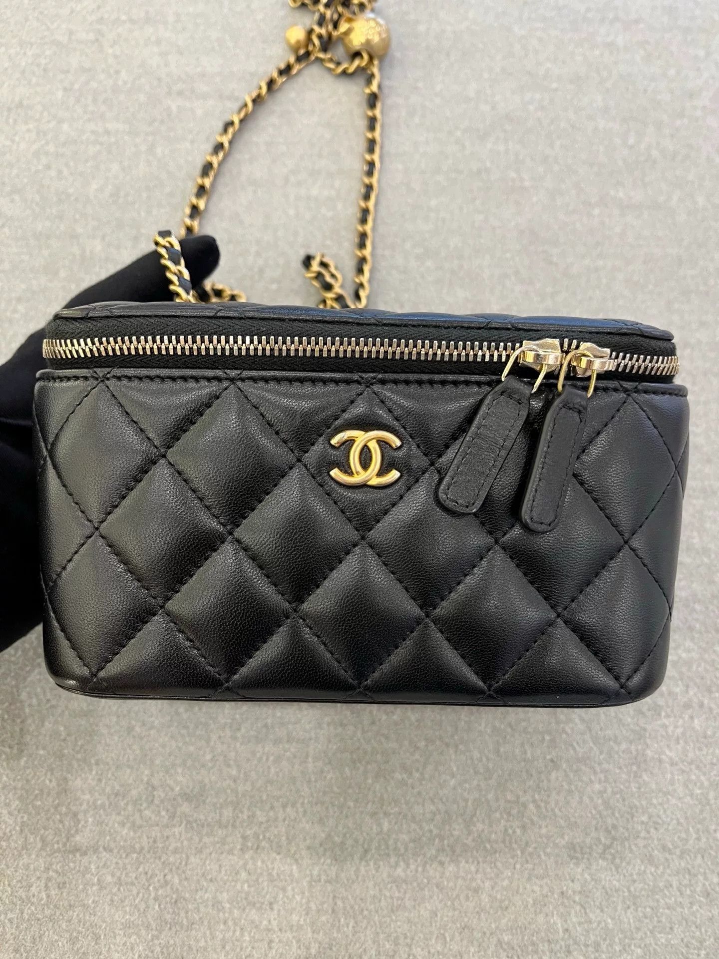Chanel Pre-loved Bag Very good condition Size ONE SIZE - 2 Thumbnail