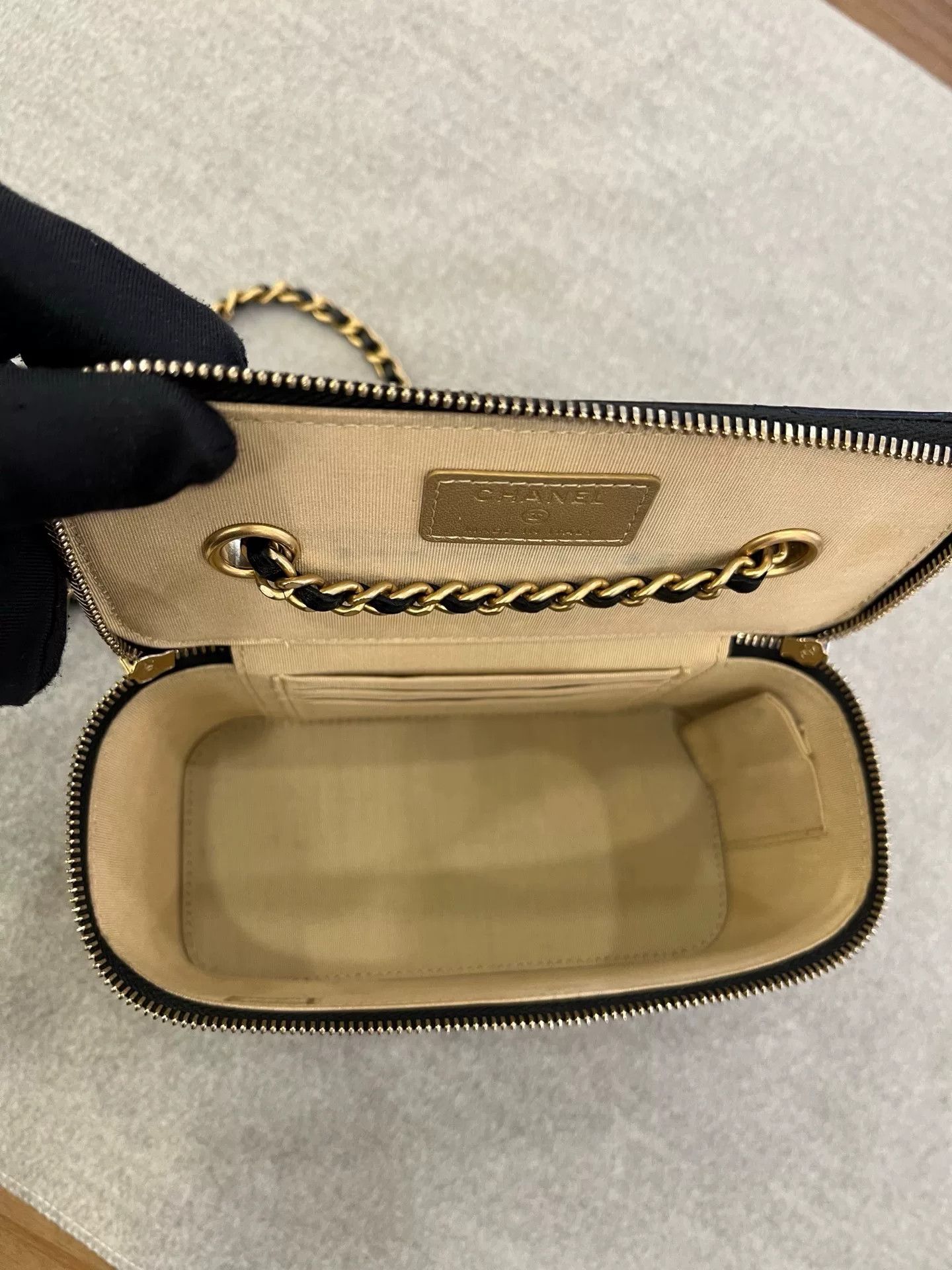Chanel Pre-loved Bag Very good condition Size ONE SIZE - 7 Thumbnail