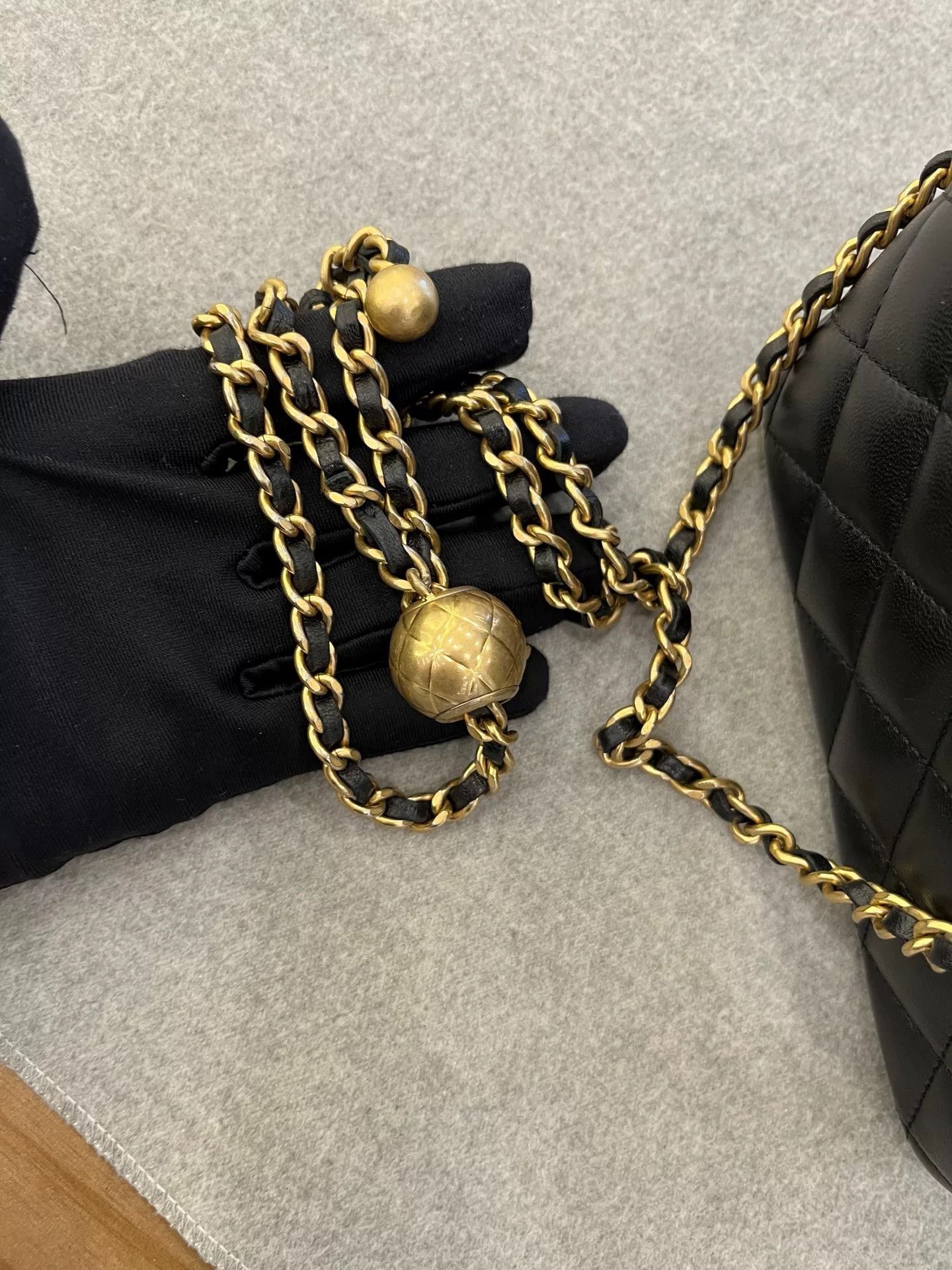 Chanel Pre-loved Bag Very good condition Size ONE SIZE - 9 Thumbnail