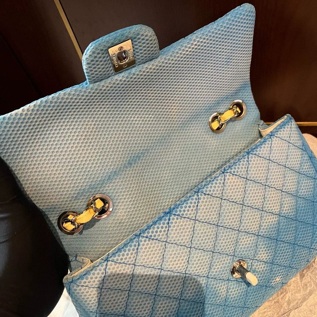 Chanel Pre-loved Bag Very good condition Size ONE SIZE - 9 Thumbnail