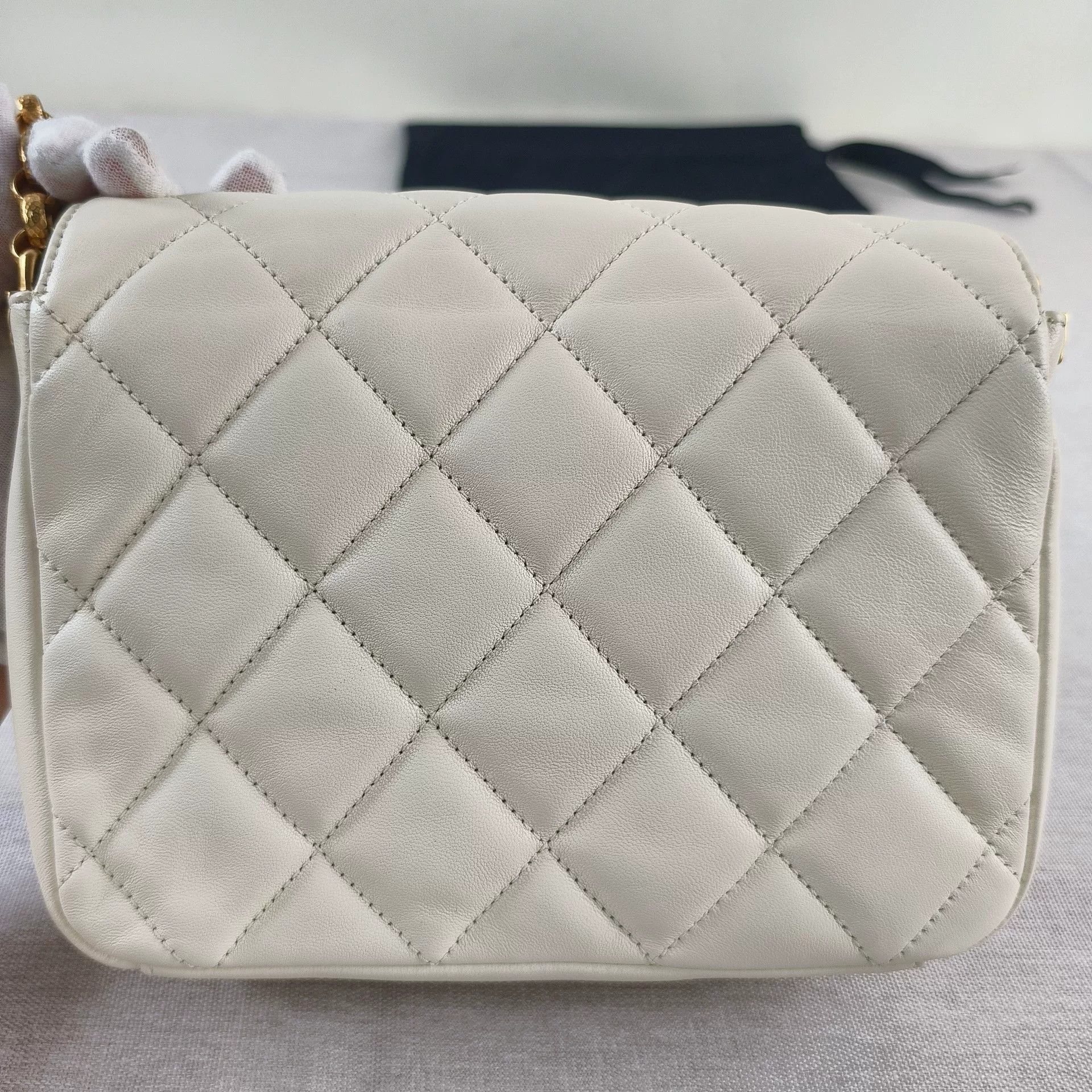 Chanel Pre-loved Bag Very good condition Size ONE SIZE - 7 Thumbnail