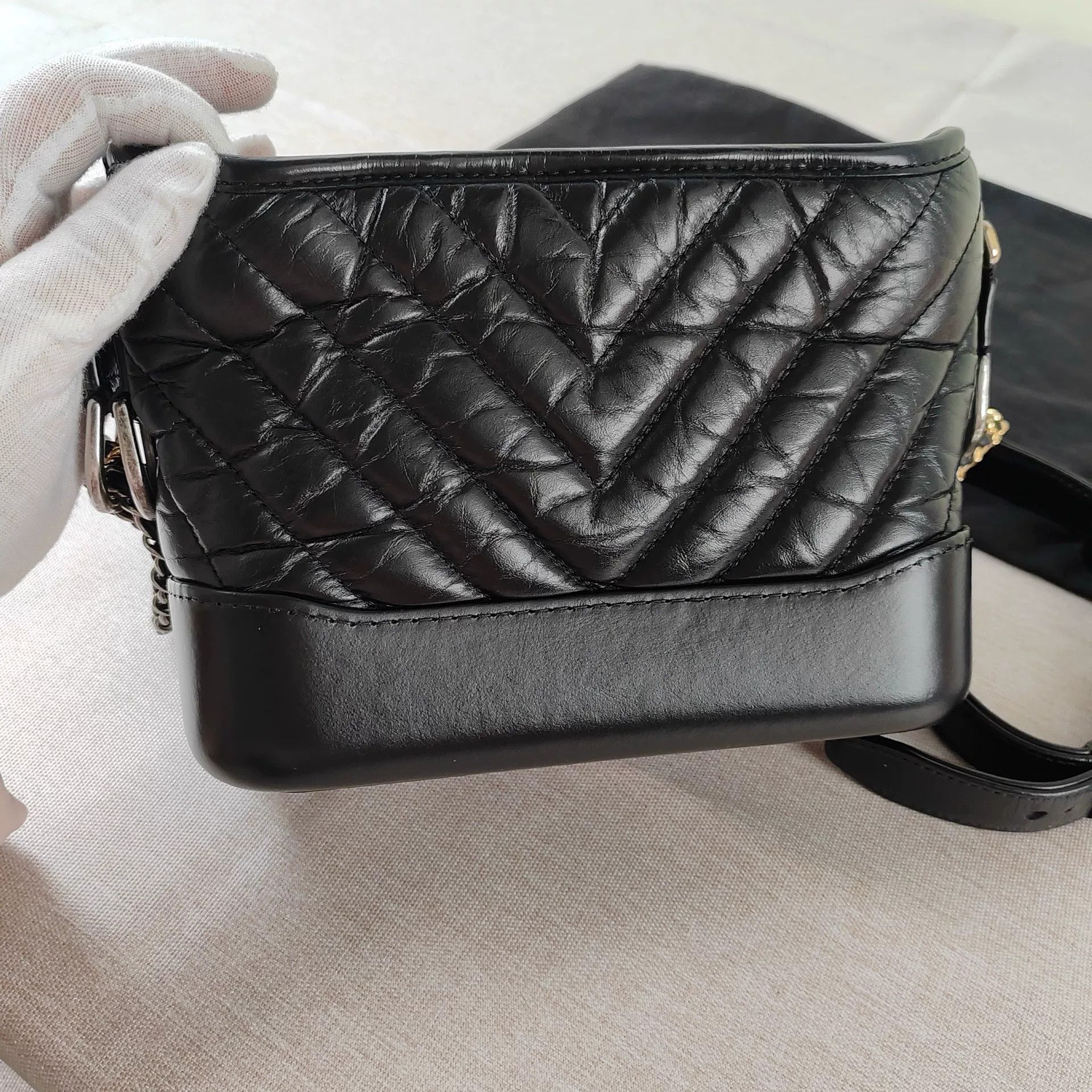 Chanel Pre-loved Bag Very good condition Size ONE SIZE - 7 Thumbnail