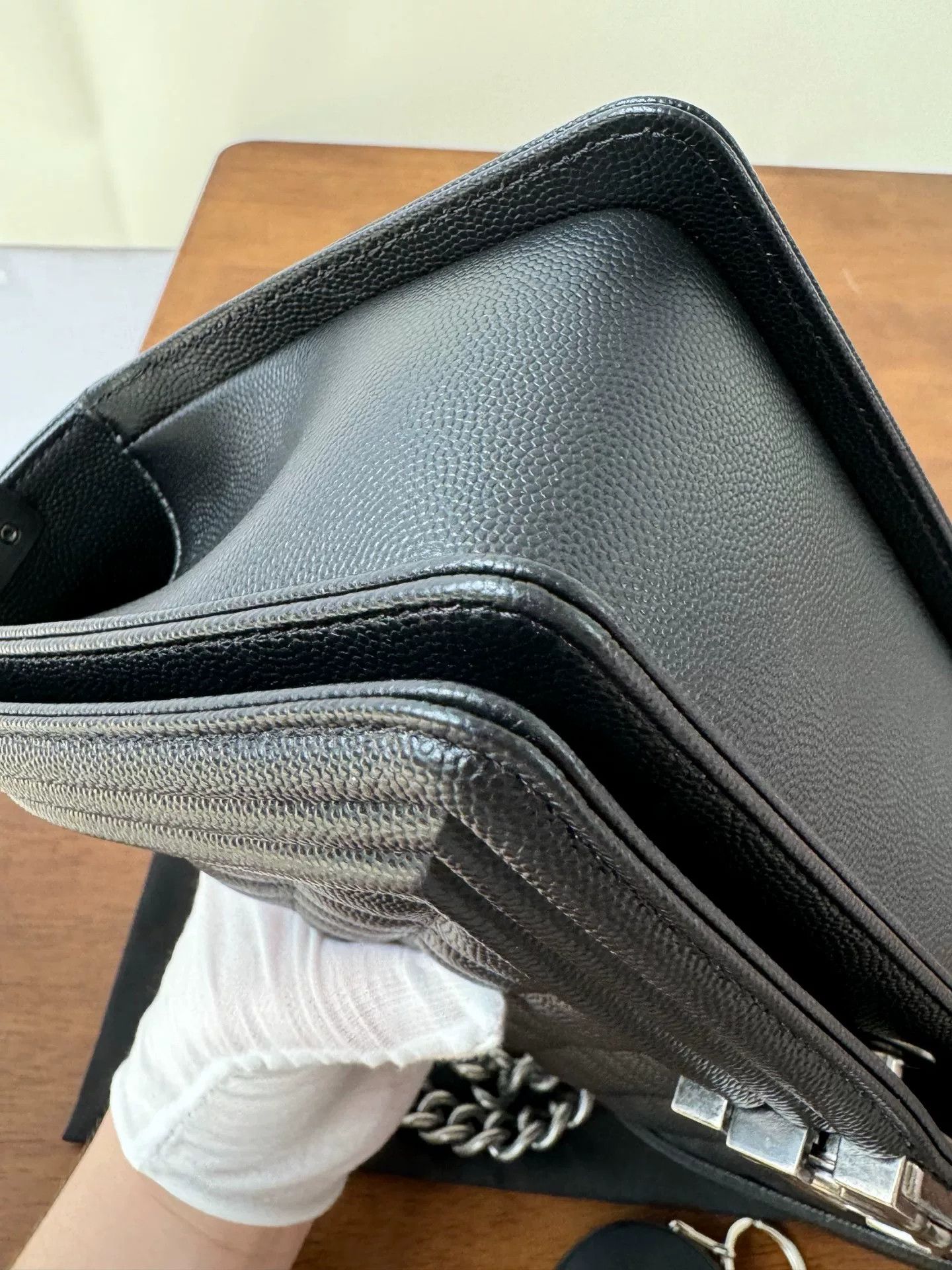 Chanel Pre-loved Bag Very good condition Size ONE SIZE - 6 Thumbnail