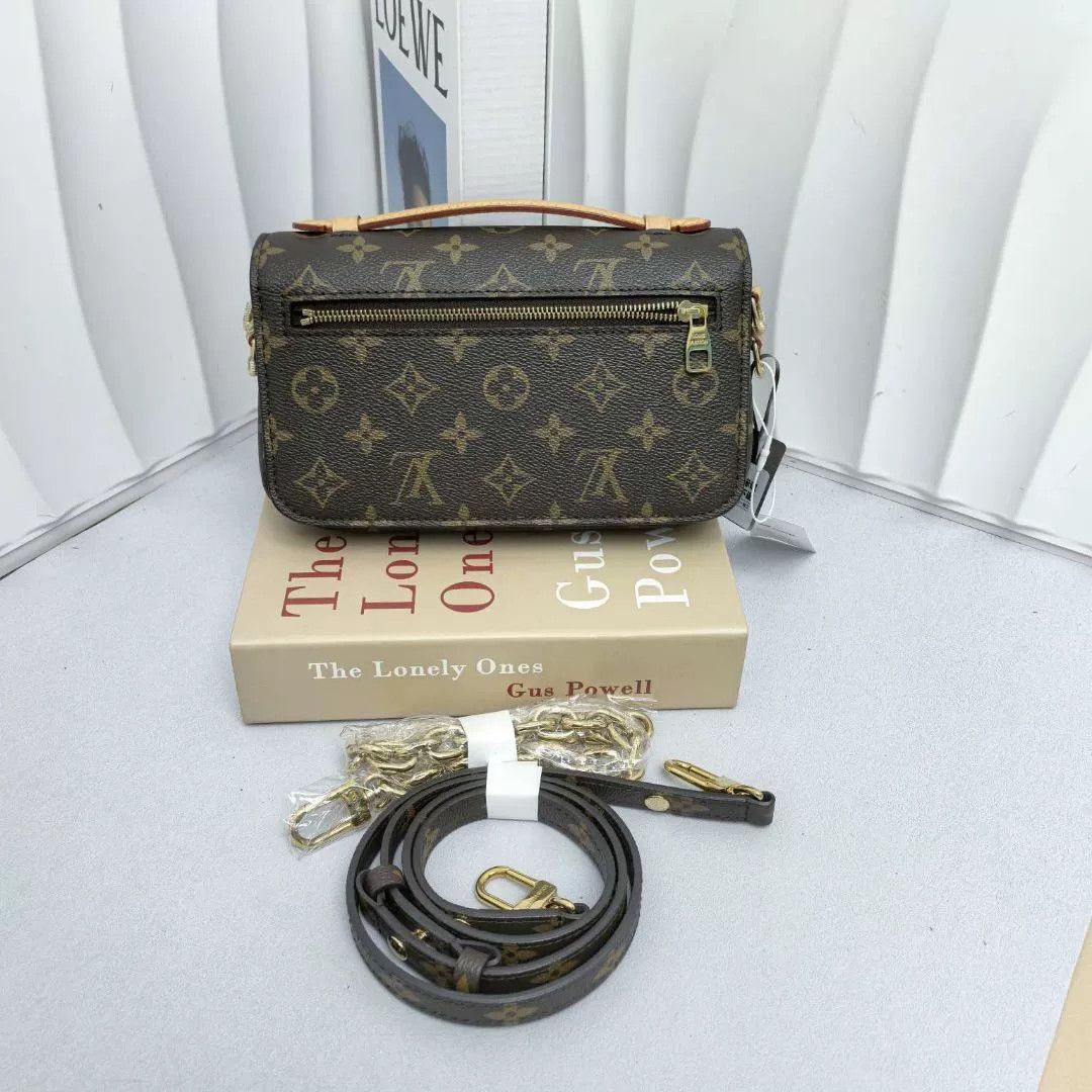 Louis Vuitton Pre-loved Bag Very good condition Size ONE SIZE - 4 Thumbnail
