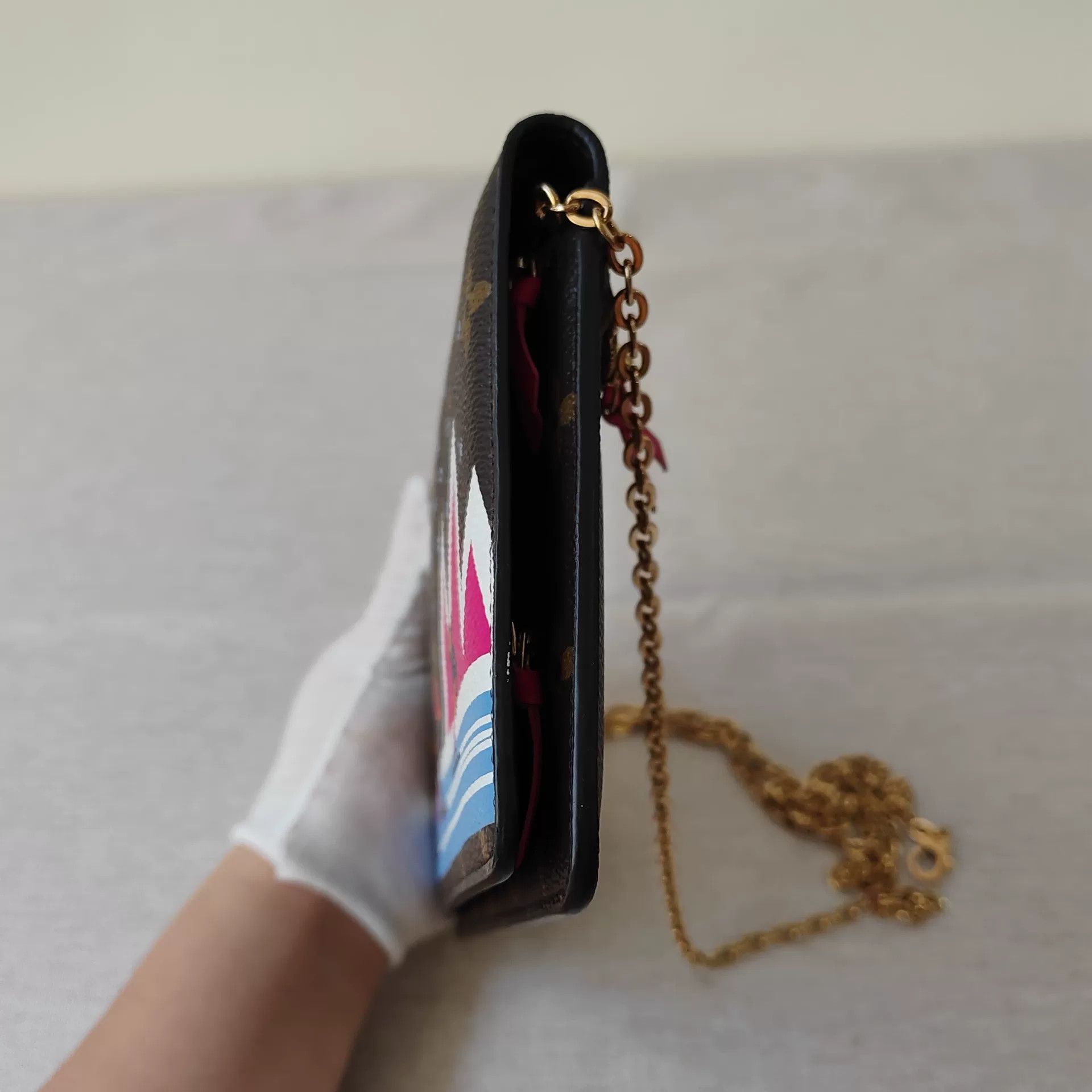 Louis Vuitton Pre-loved Bag Very good condition Size ONE SIZE - 8 Thumbnail