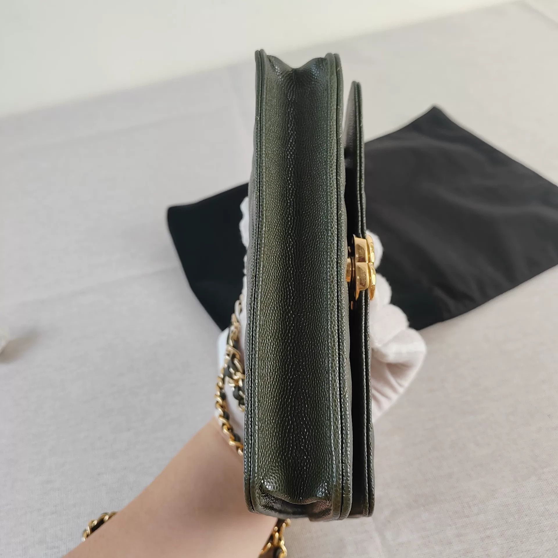Chanel Pre-loved Bag Very good condition Size ONE SIZE - 6 Thumbnail