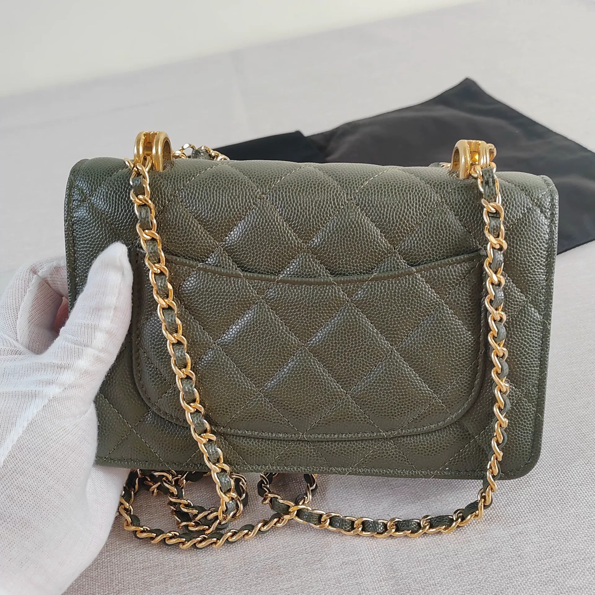 Chanel Pre-loved Bag Very good condition Size ONE SIZE - 7 Thumbnail
