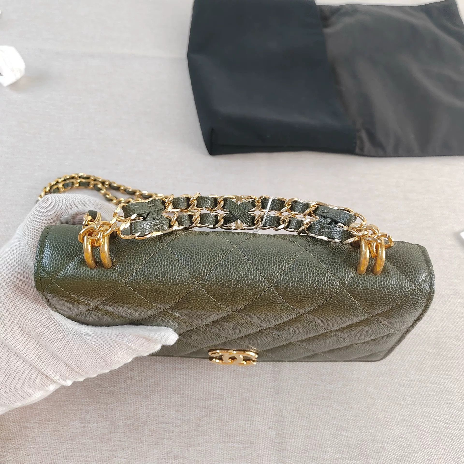 Chanel Pre-loved Bag Very good condition Size ONE SIZE - 8 Thumbnail