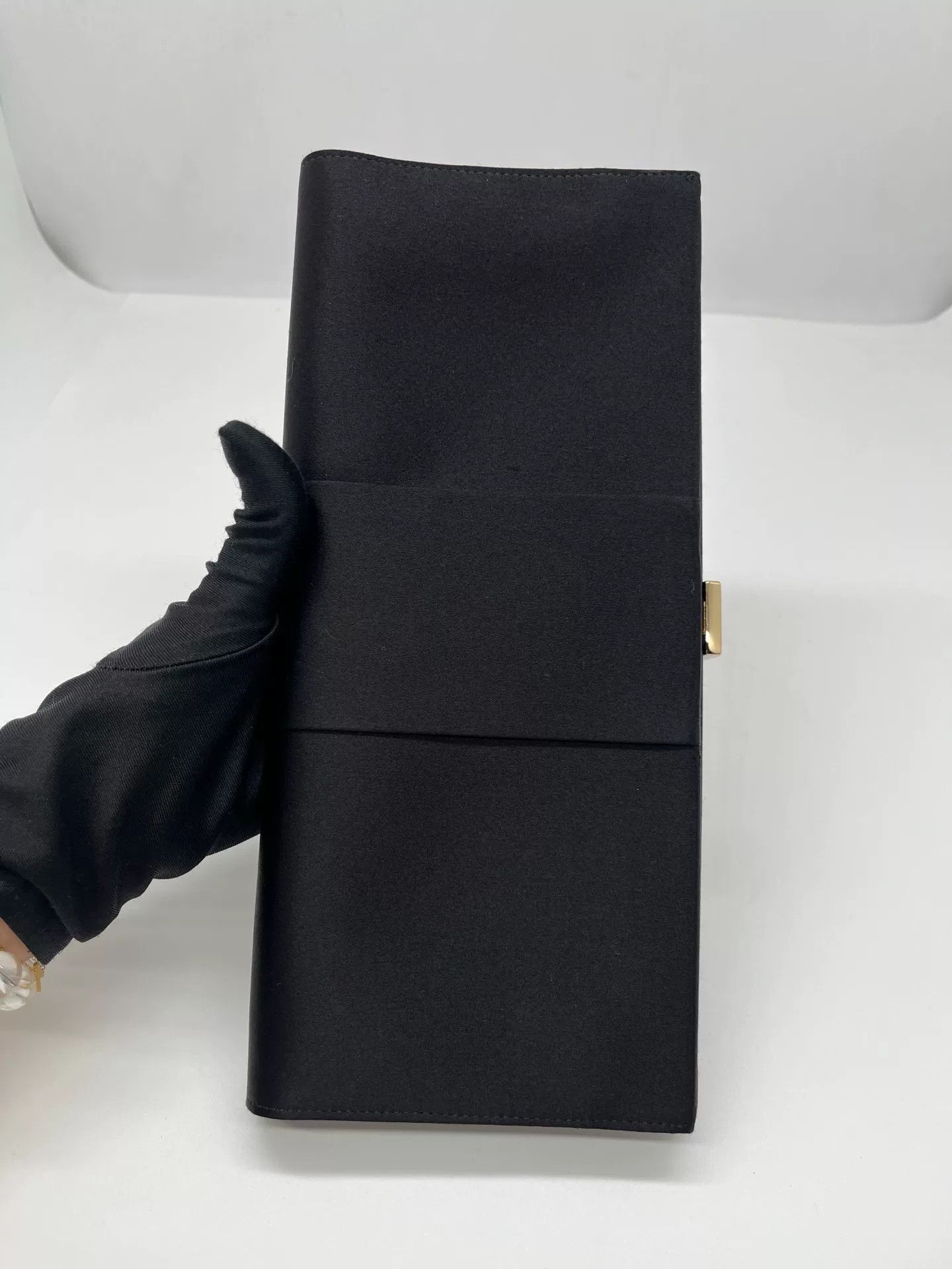 Roger Vivier Pre-loved Bag Very good condition Size ONE SIZE - 8 Thumbnail
