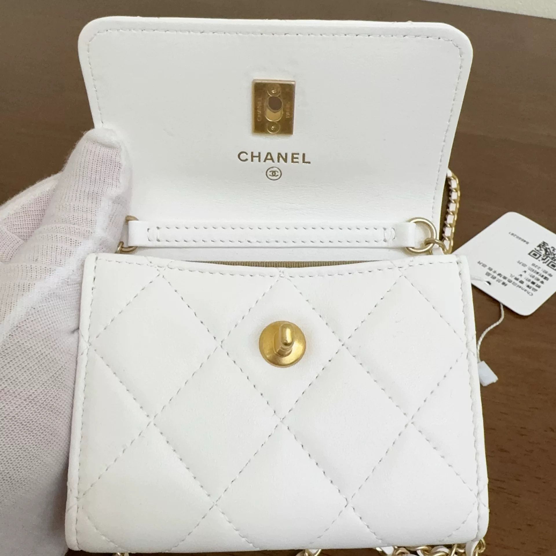 Chanel Pre-loved Bag Very good condition Size ONE SIZE - 7 Thumbnail