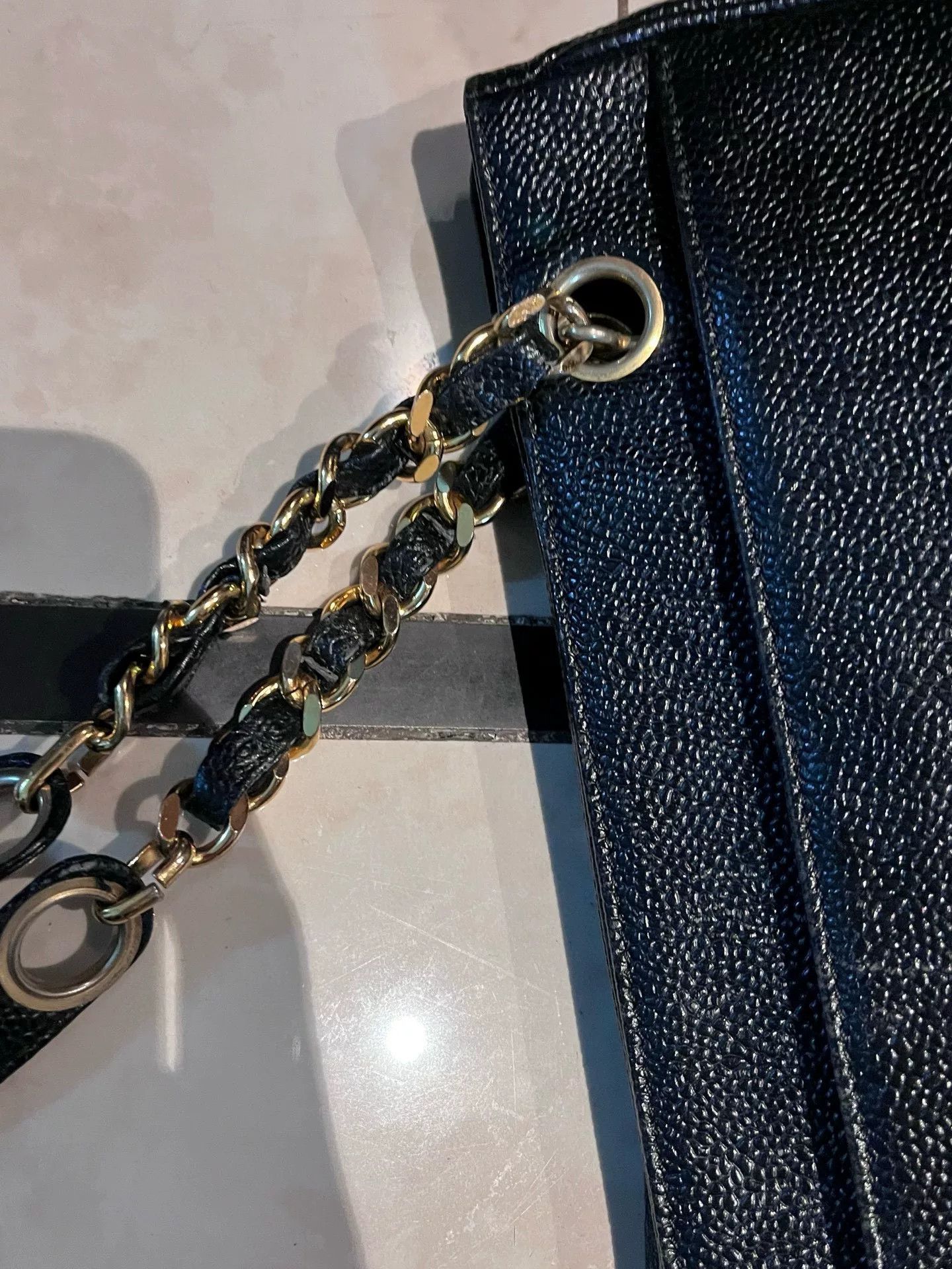 Chanel Pre-loved Bag Very good condition Size ONE SIZE - 4 Thumbnail