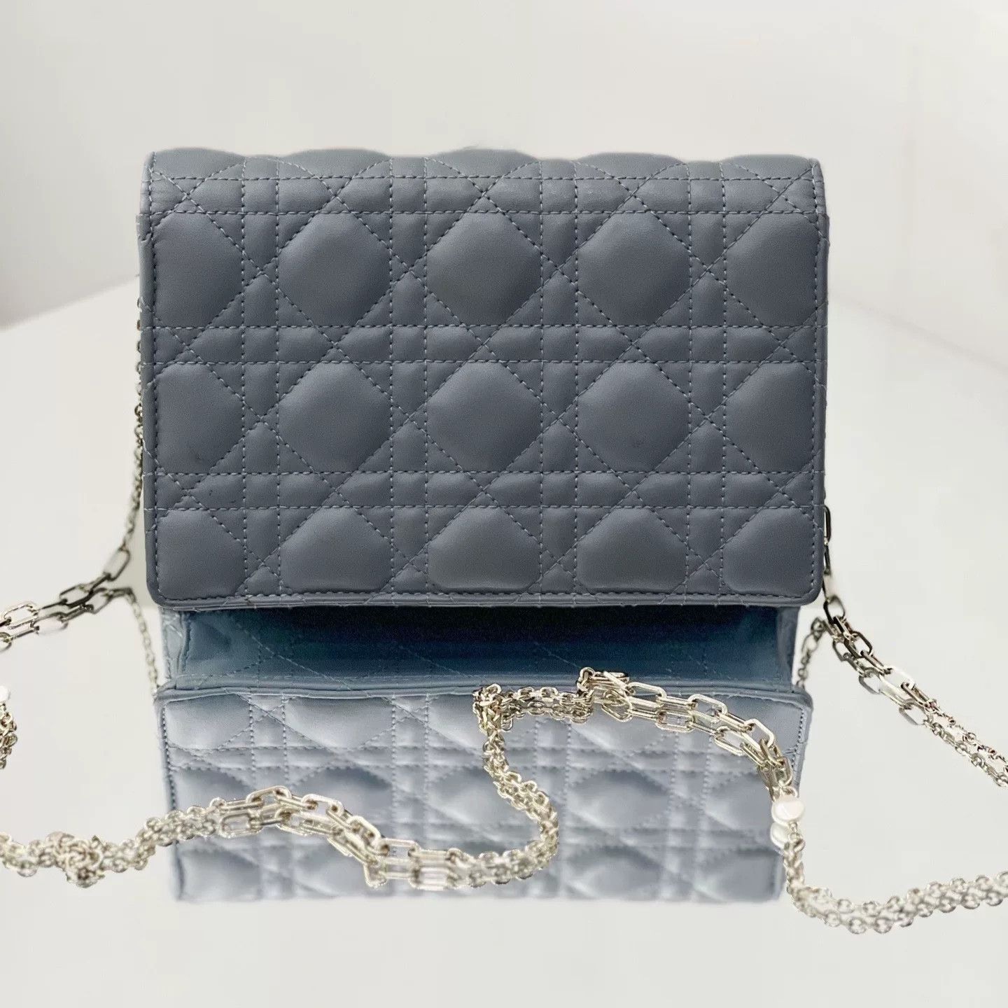 Dior Pre-loved Bag Very good condition Size ONE SIZE - 4 Thumbnail