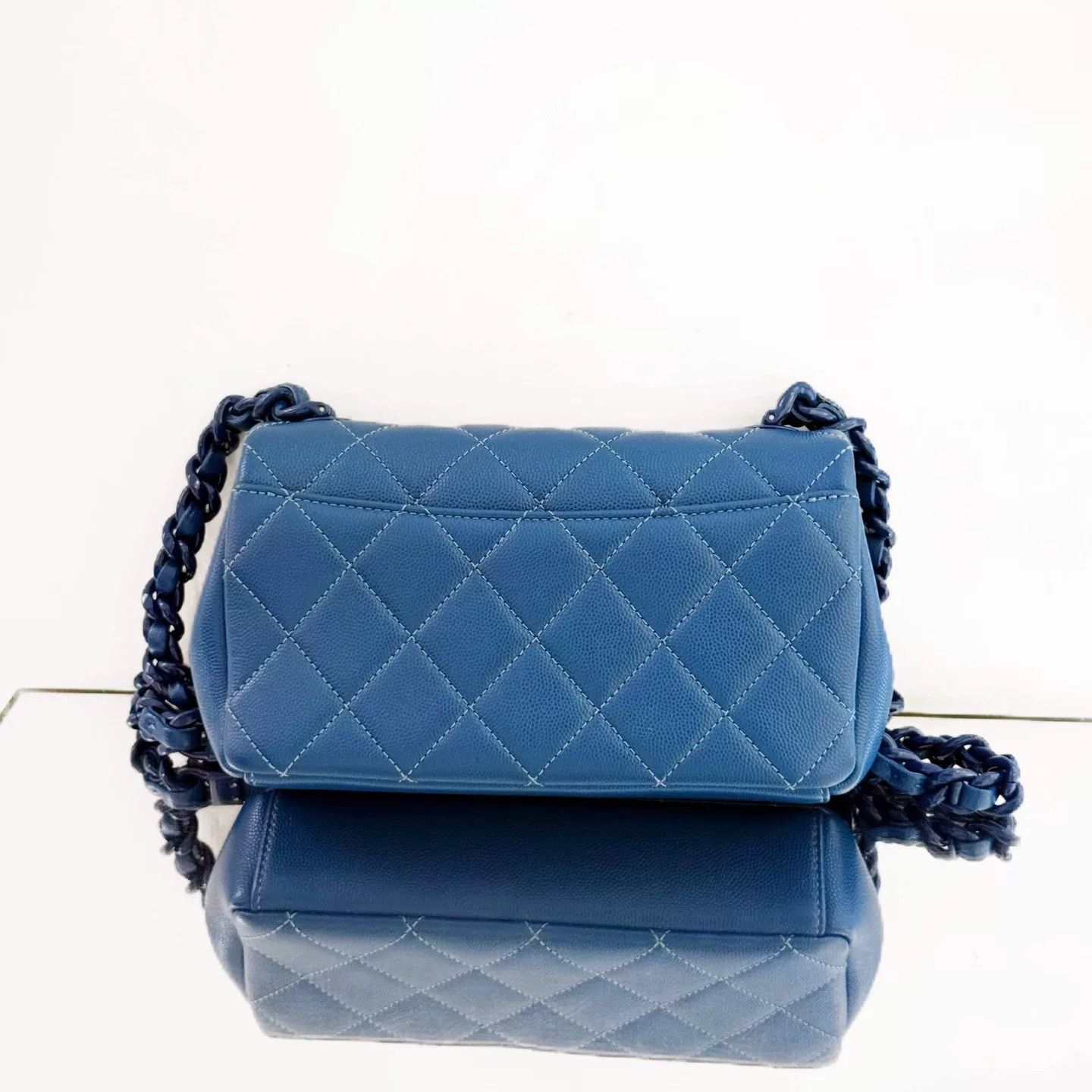Chanel Pre-loved Bag Very good condition Size ONE SIZE - 3 Thumbnail