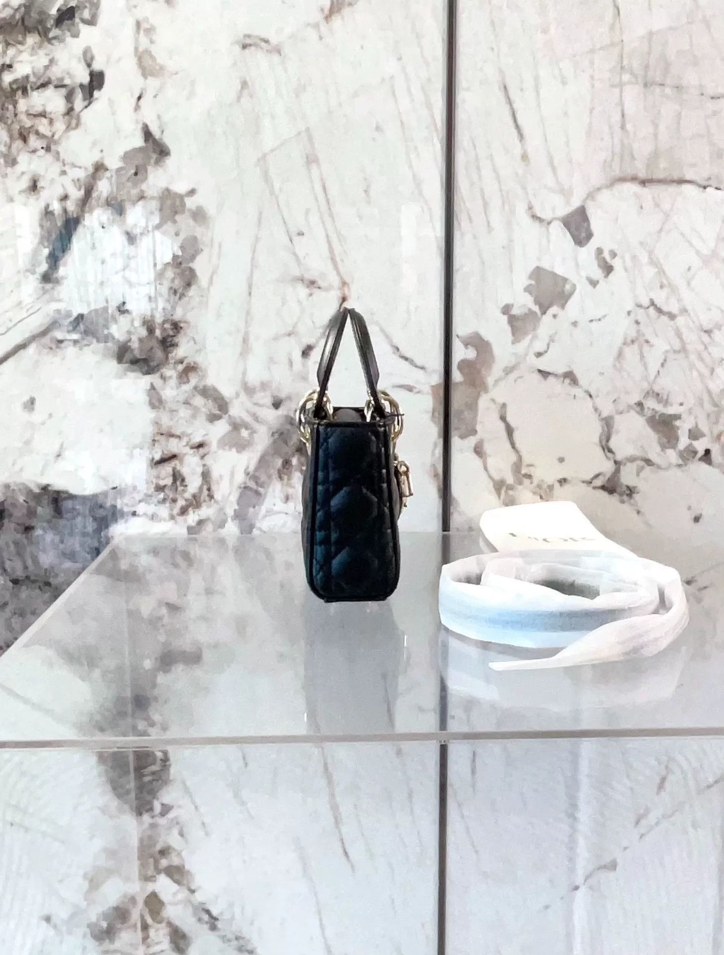 Dior Pre-loved Bag Very good condition Size ONE SIZE - 3 Thumbnail