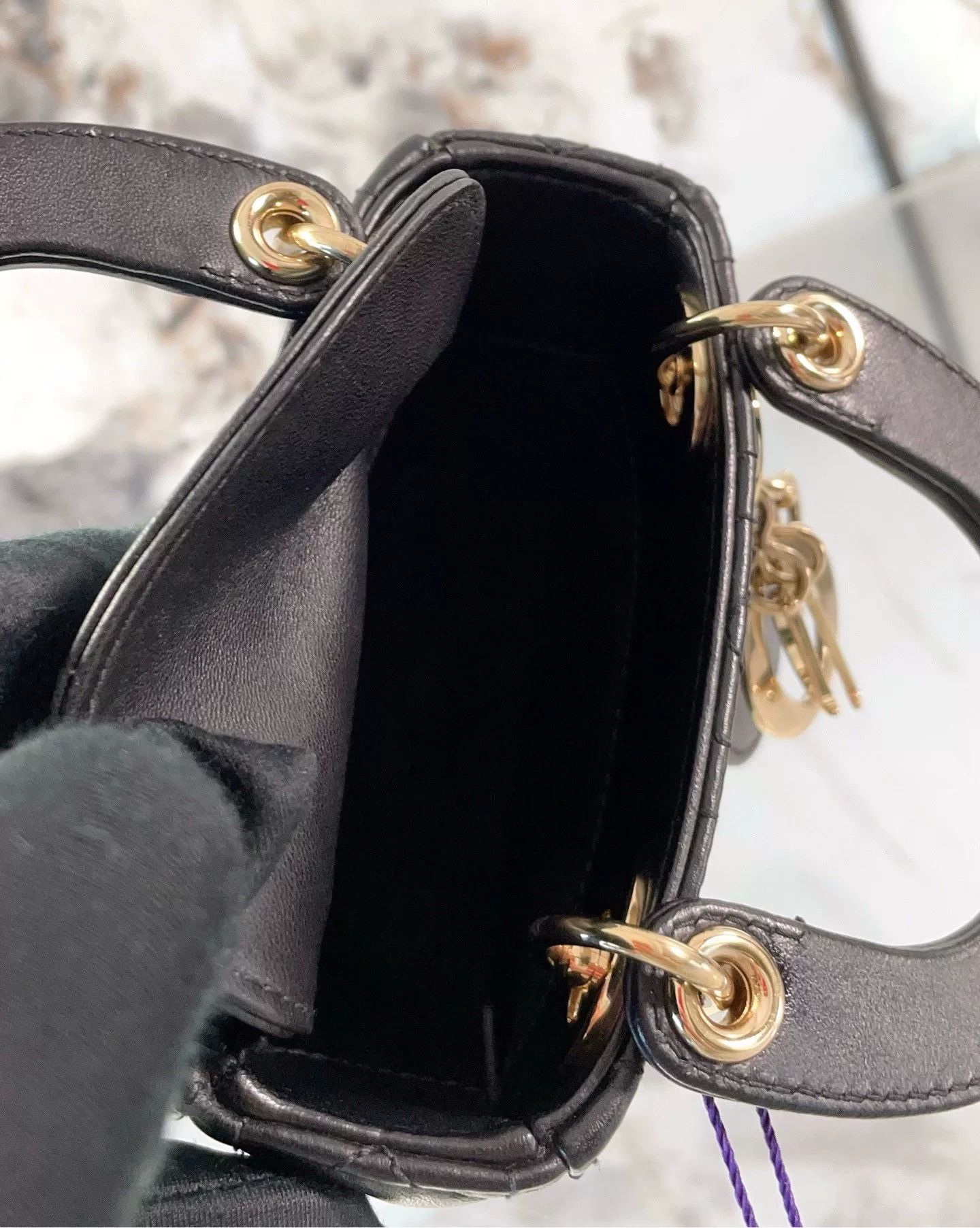 Dior Pre-loved Bag Very good condition Size ONE SIZE - 9 Thumbnail