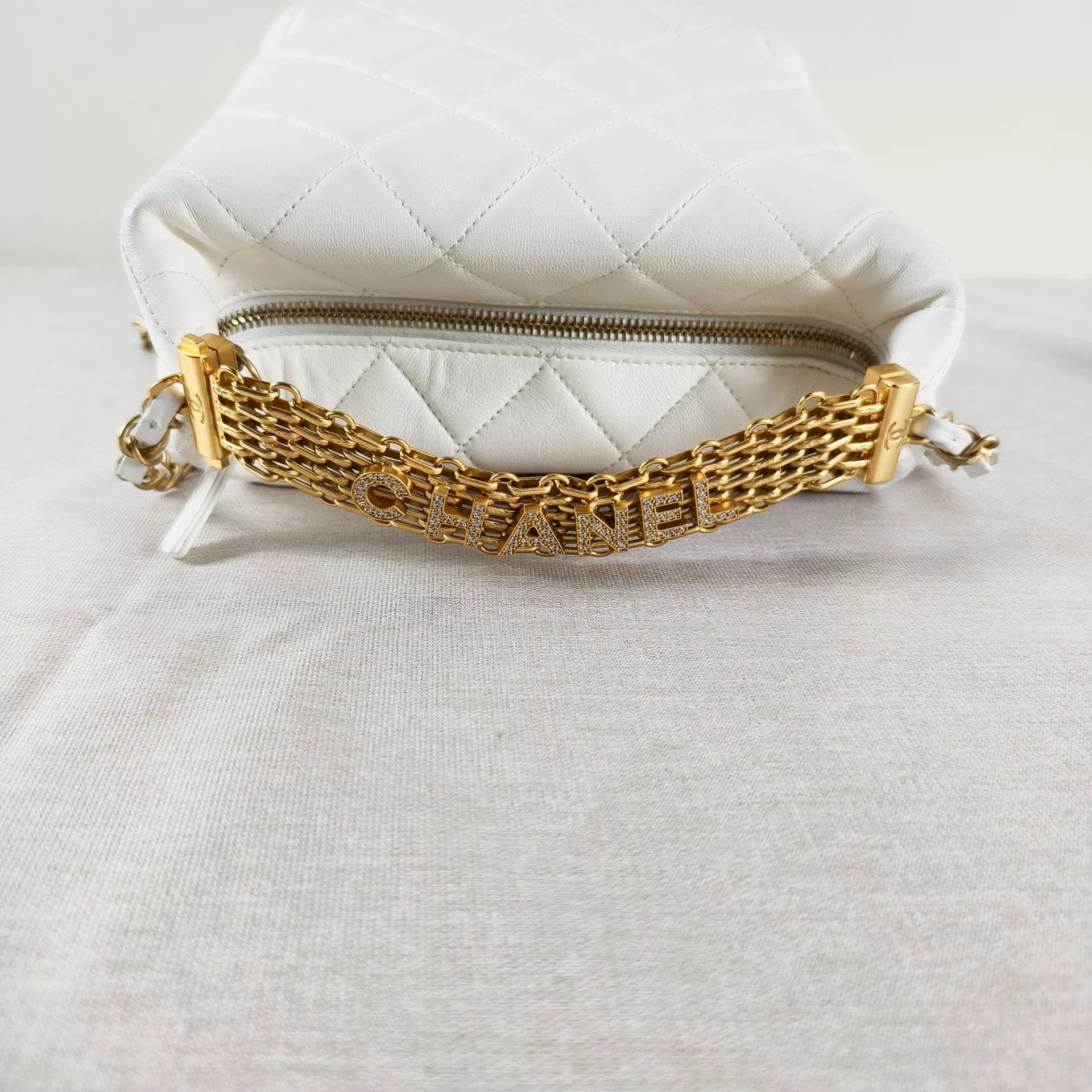 Chanel Pre-loved Bag Very good condition Size ONE SIZE - 2 Thumbnail