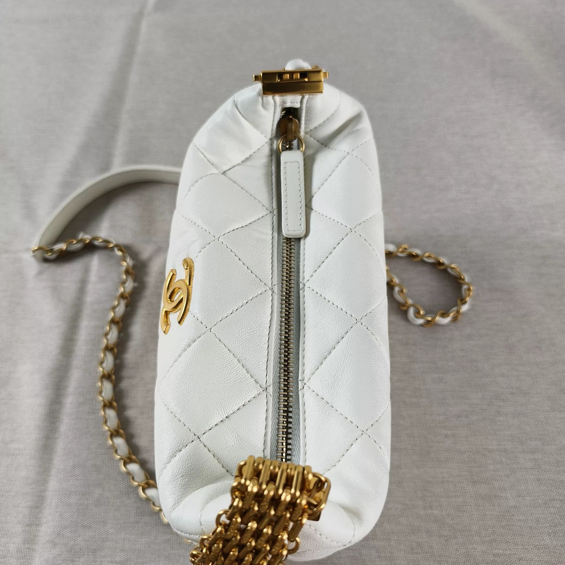 Chanel Pre-loved Bag Very good condition Size ONE SIZE - 3 Thumbnail