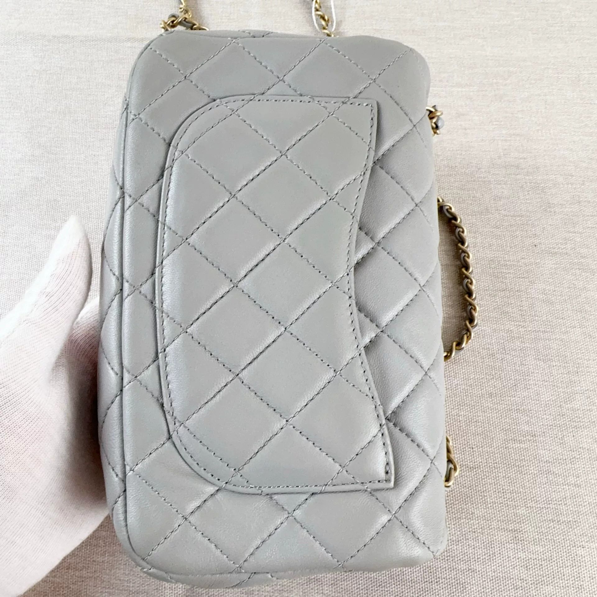 Chanel Pre-loved Bag Very good condition Size ONE SIZE - 5 Thumbnail