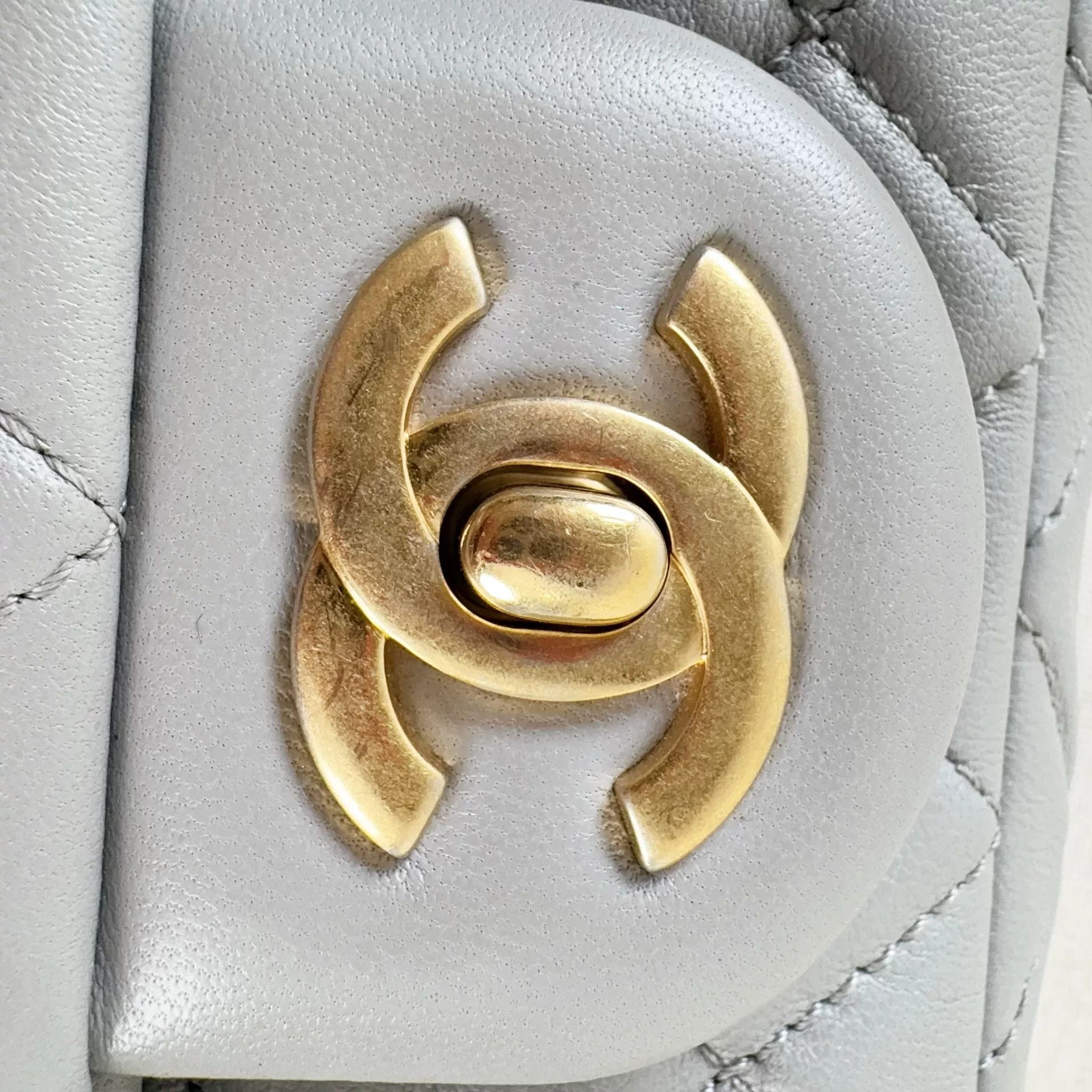 Chanel Pre-loved Bag Very good condition Size ONE SIZE - 8 Thumbnail