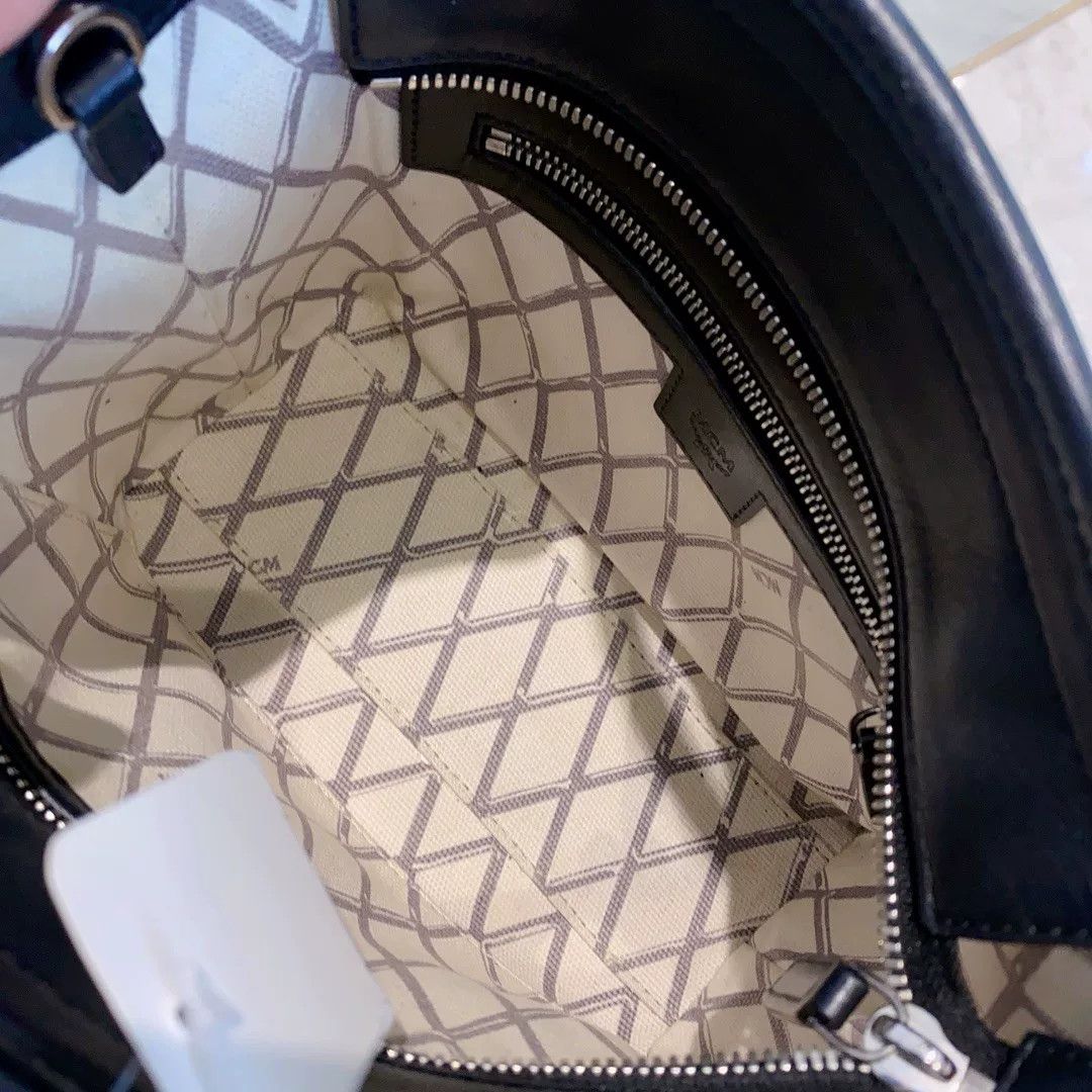 MCM Pre-loved Bag Very good condition Size ONE SIZE - 6 Thumbnail
