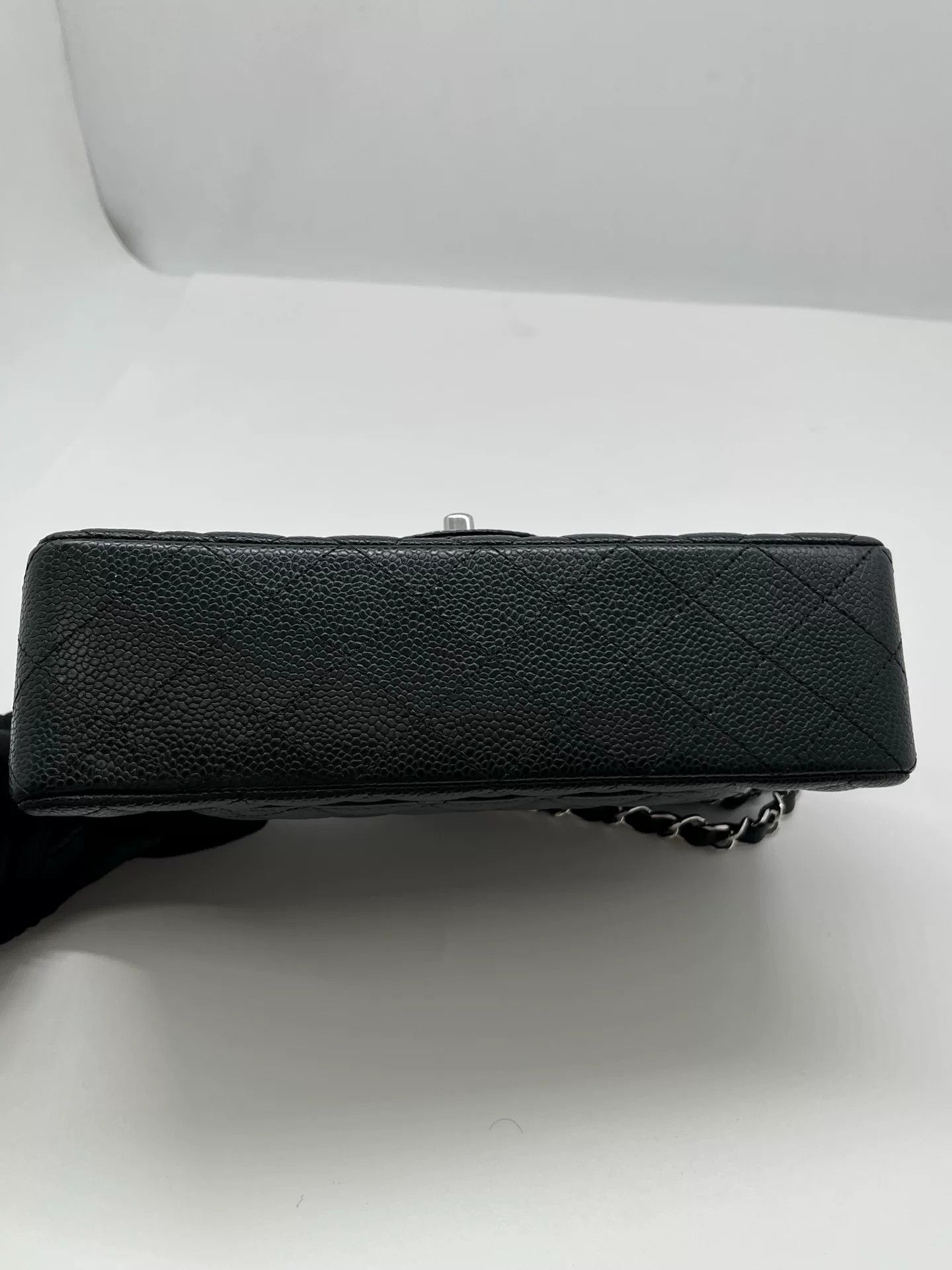 Chanel Pre-loved Bag Very good condition Size ONE SIZE - 5 Thumbnail