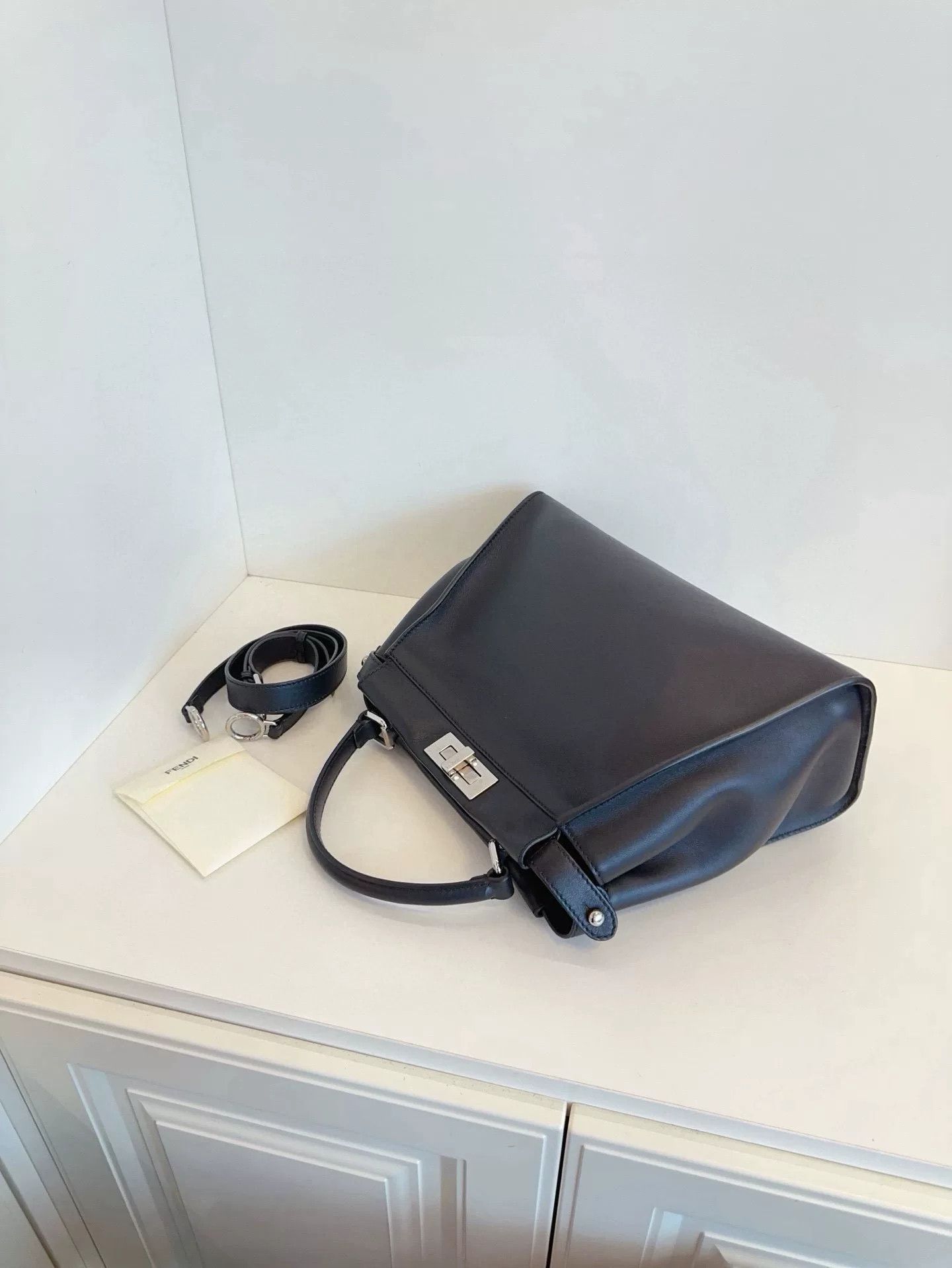 Fendi Pre-loved Bag Very good condition Size ONE SIZE - 7 Thumbnail