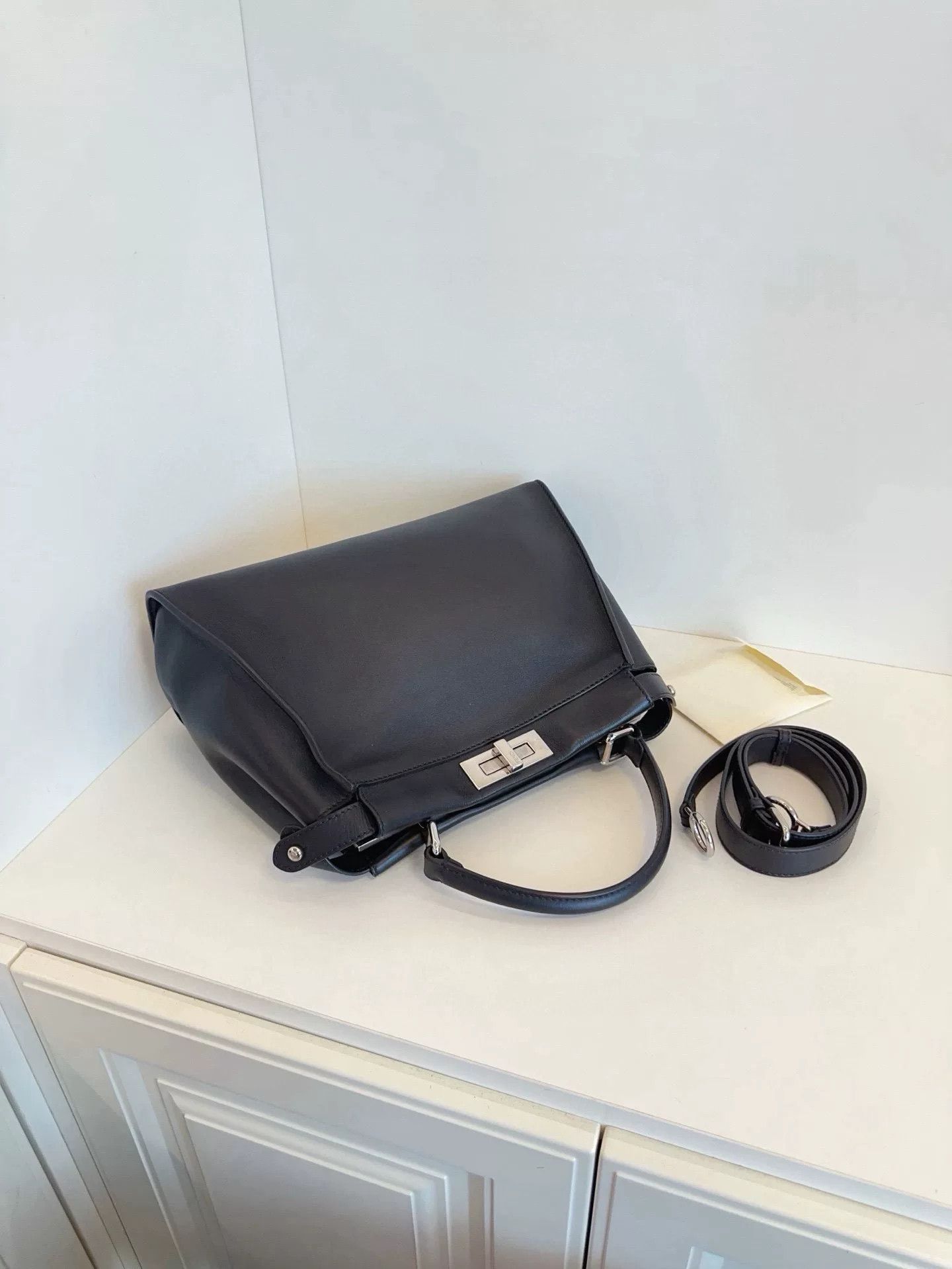 Fendi Pre-loved Bag Very good condition Size ONE SIZE - 6 Thumbnail