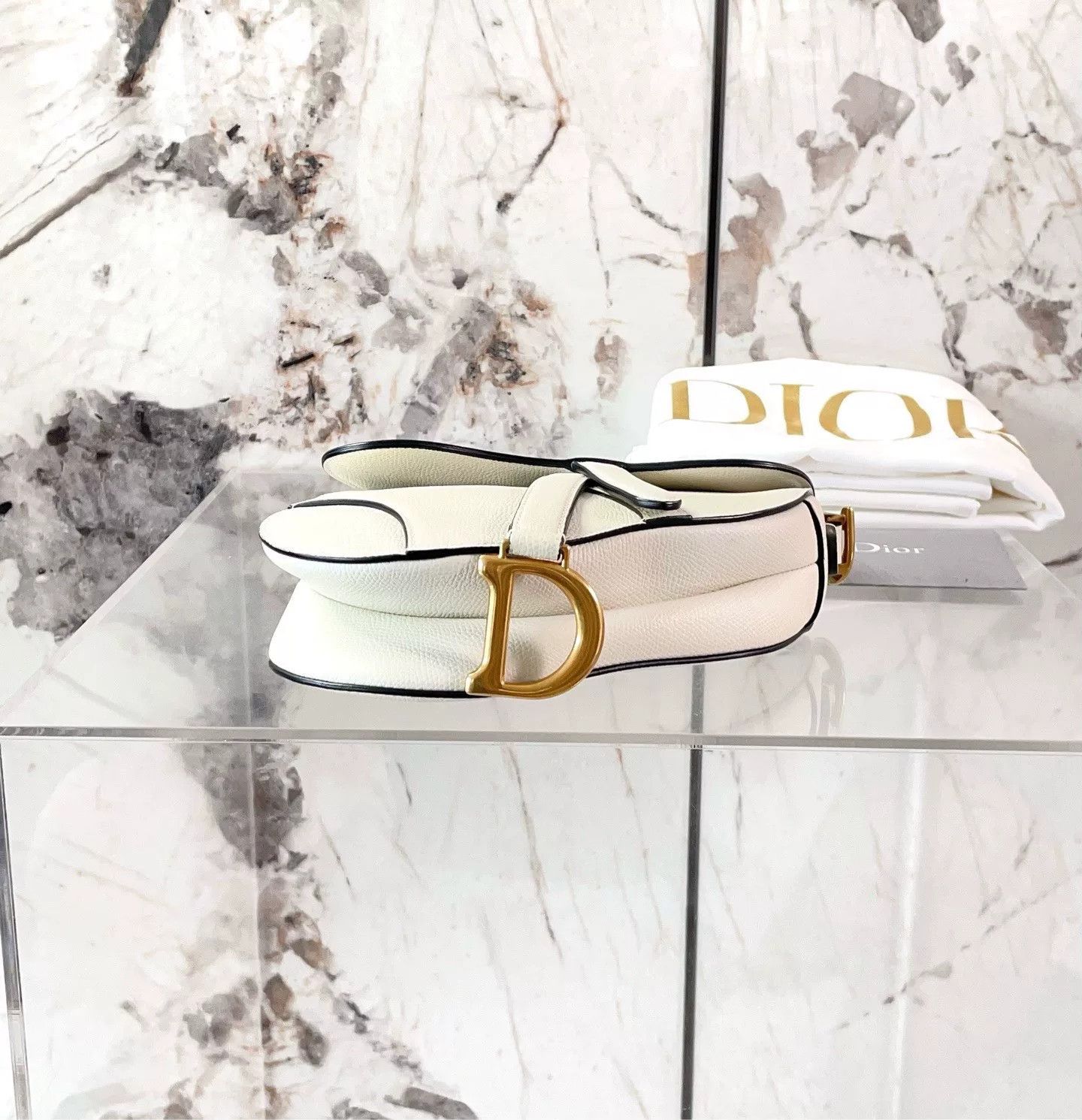Dior Pre-loved Bag Very good condition Size ONE SIZE - 4 Thumbnail