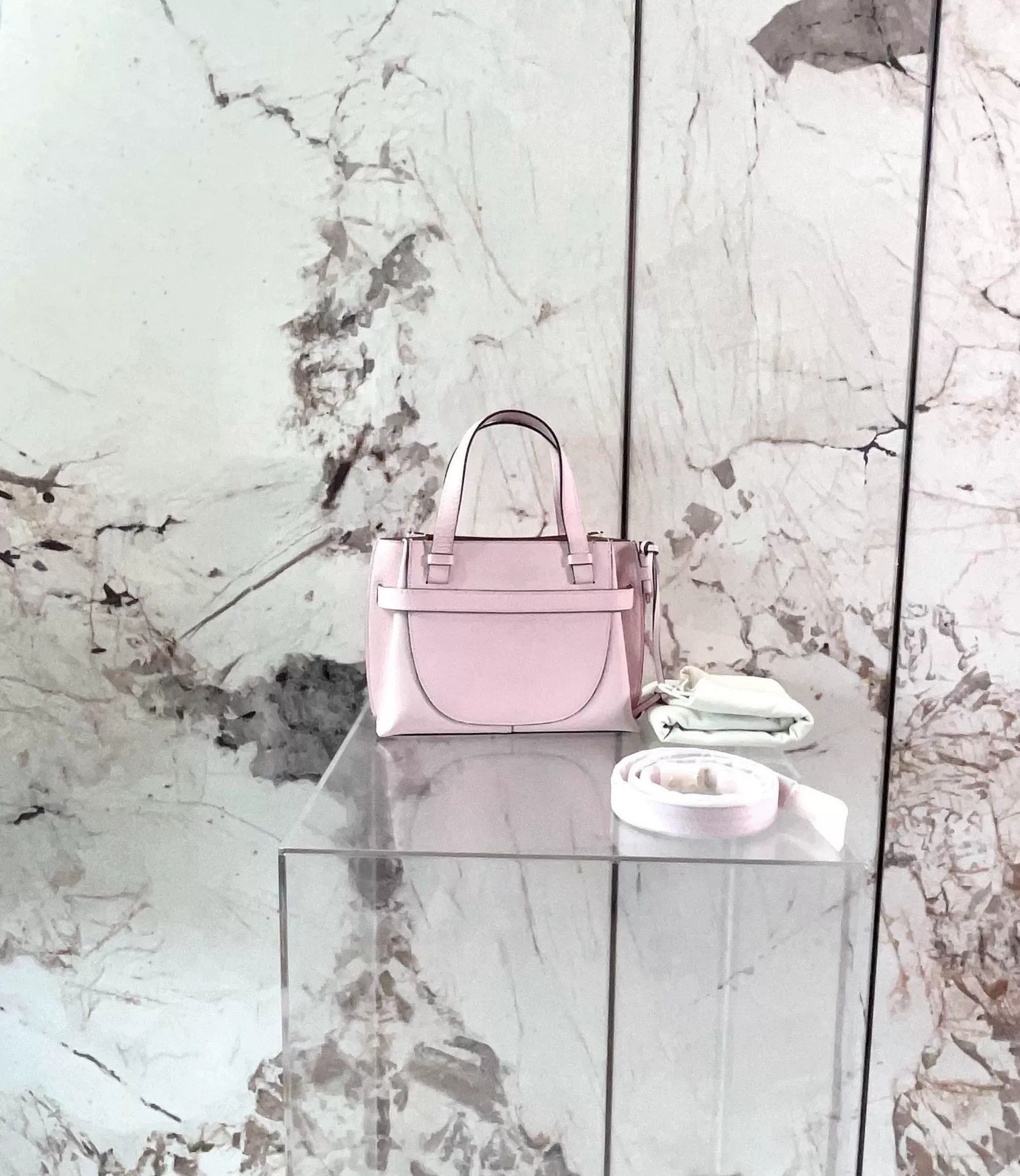 Loewe Pre-loved Bag Very good condition Size ONE SIZE - 2 Thumbnail
