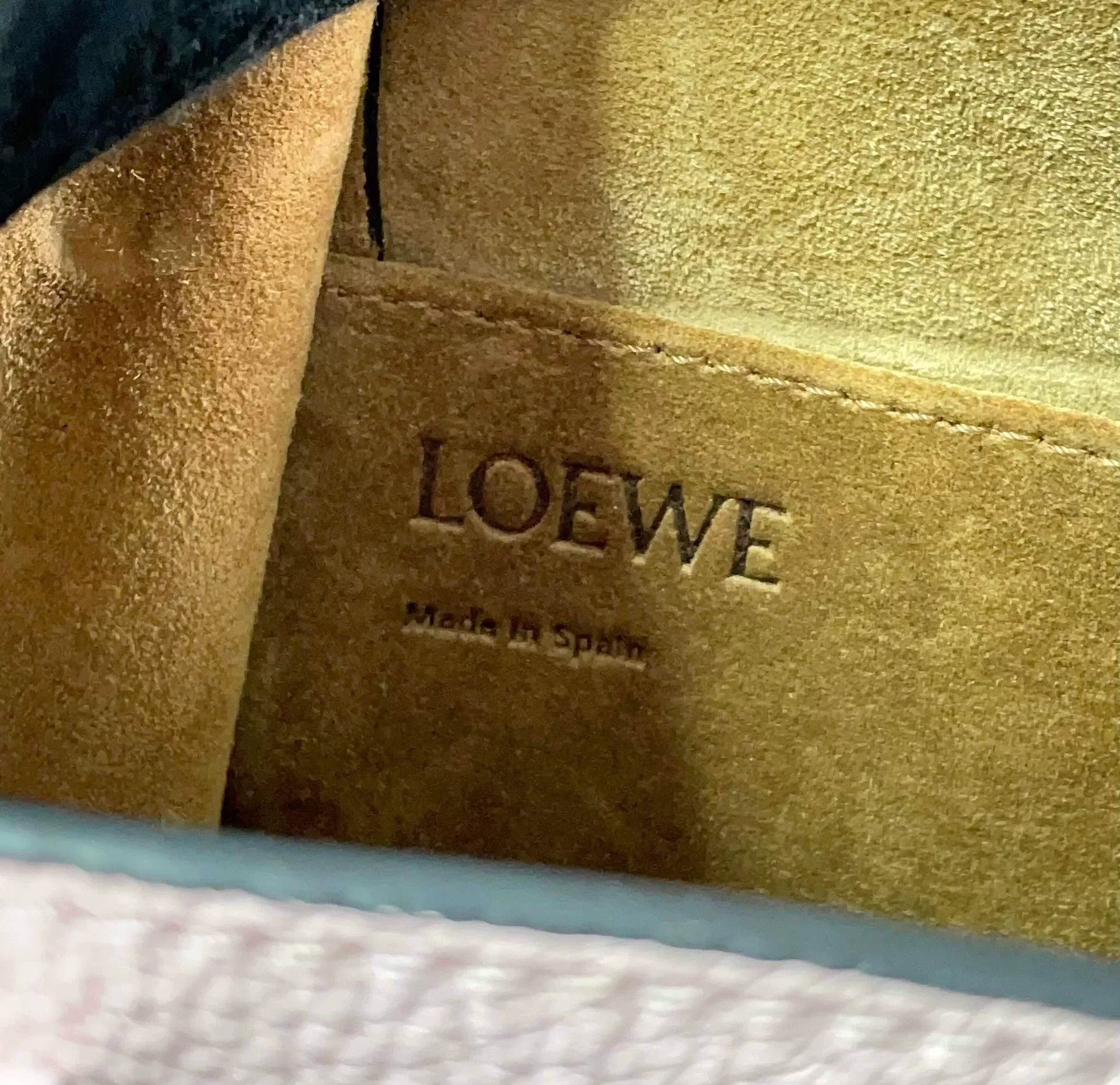 Loewe Pre-loved Bag Very good condition Size ONE SIZE - 8 Thumbnail