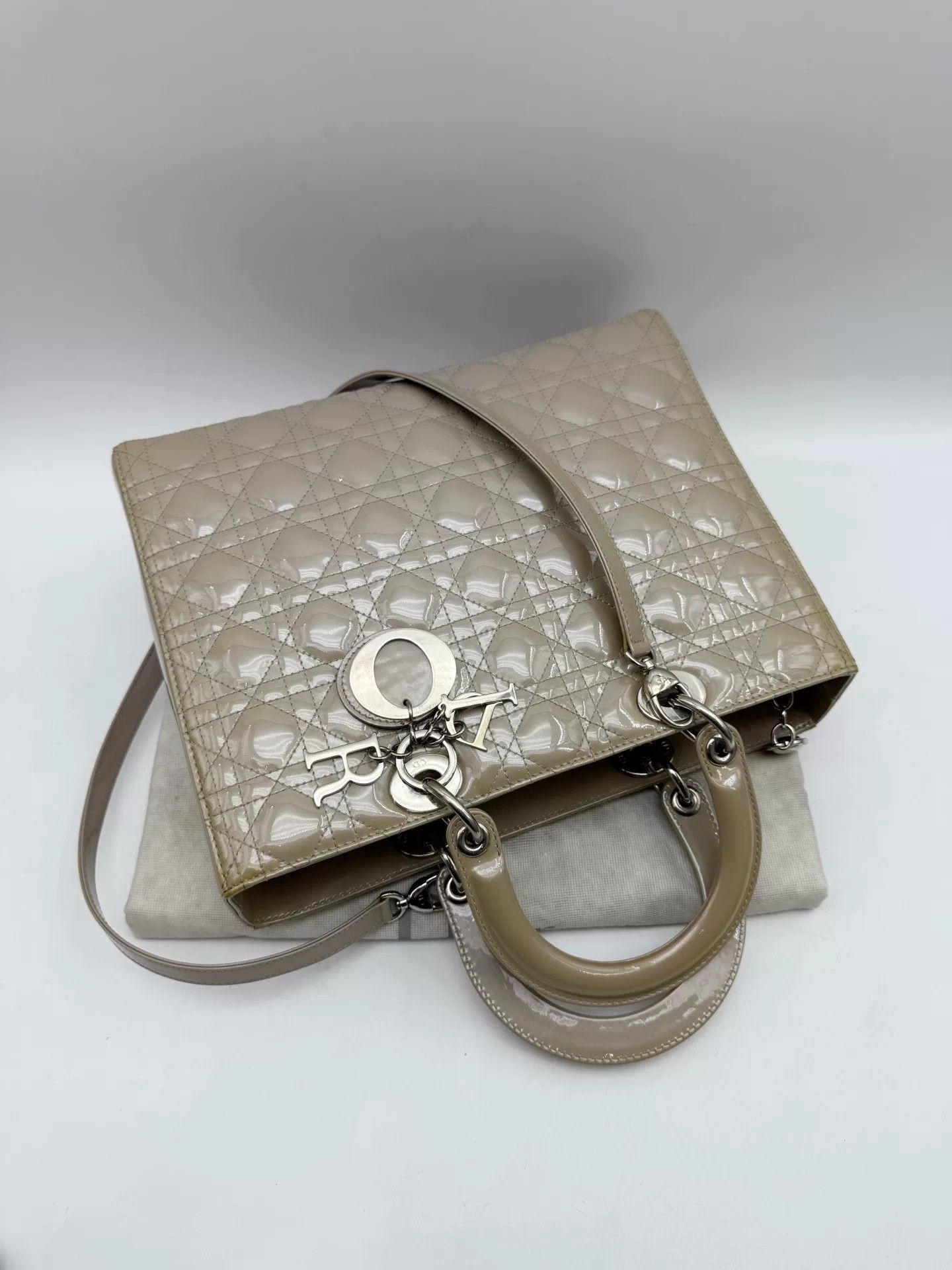 Dior Pre-loved Bag Very good condition Size ONE SIZE - 6 Thumbnail